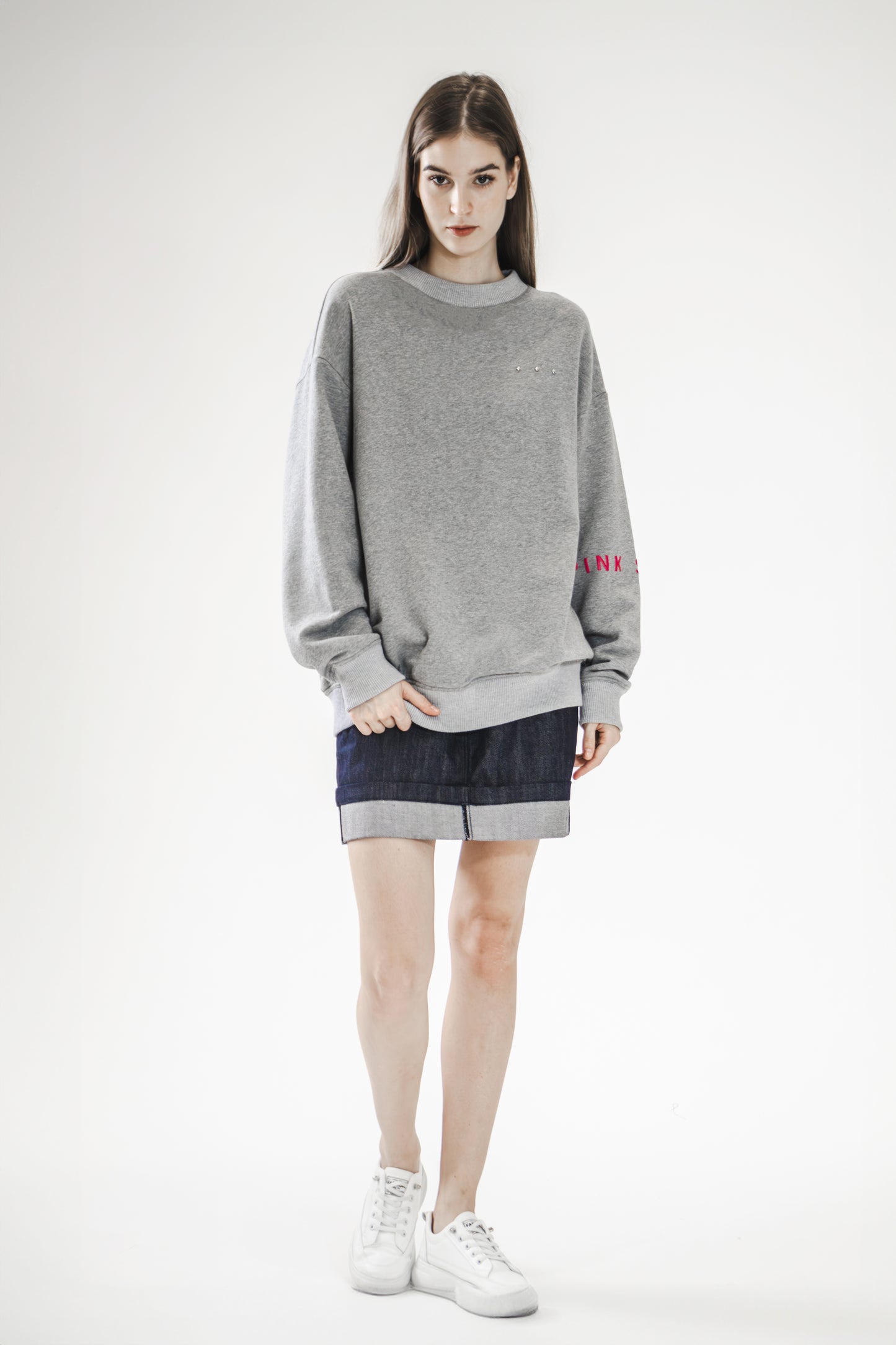 GRAY DROP-SHOULDER OVERSIZED SWEATSHIRT