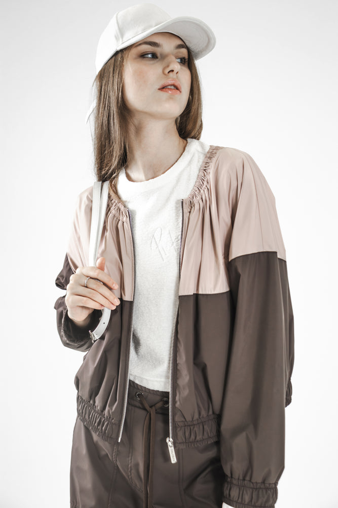 
                  
                    PINK BEIGE COLOR-BLOCKED A-LINE ROUND NECK CASUAL JACKET
                  
                