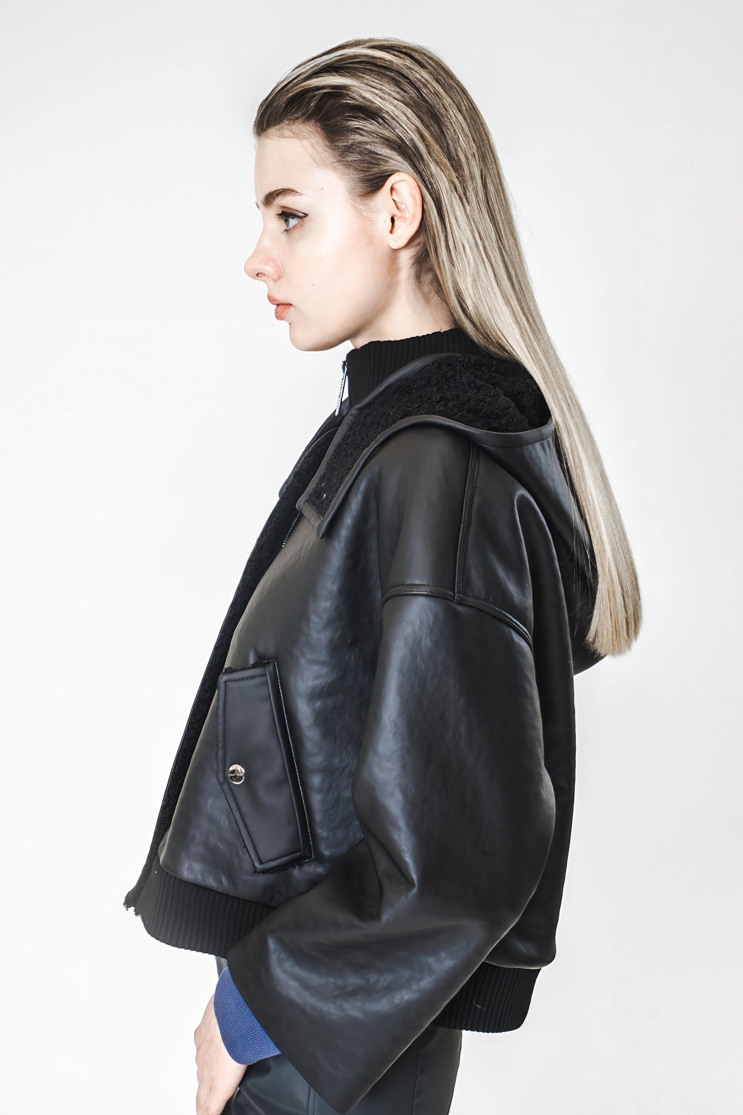 
                  
                    BLACK LEATHER SHORT REVERSIBLE JACKET
                  
                