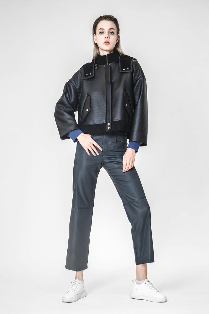 
                  
                    BLACK LEATHER SHORT REVERSIBLE JACKET
                  
                