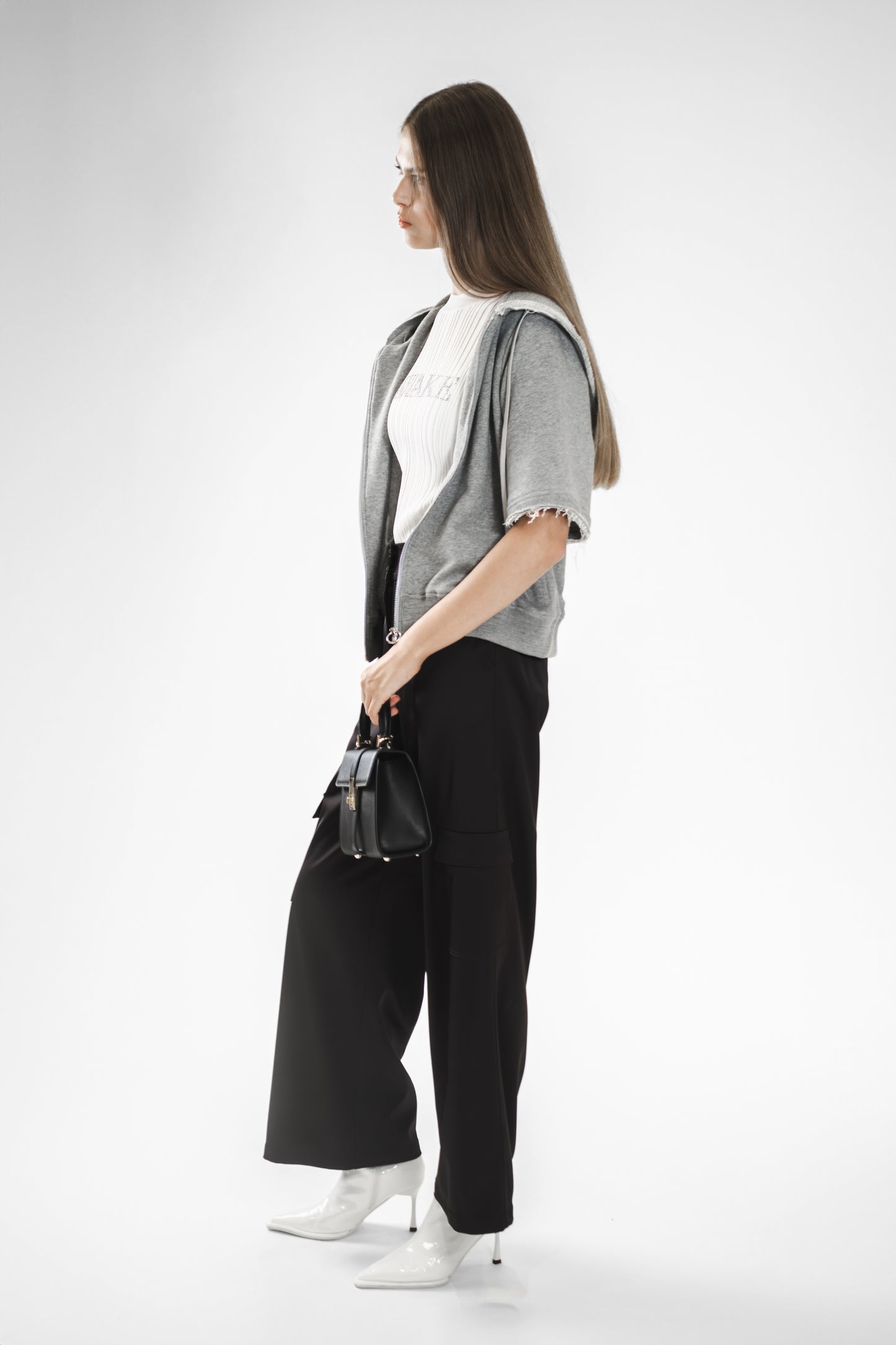 
                  
                    BLACK/BURGUNDY WIDE-LEG LONG PANTS
                  
                