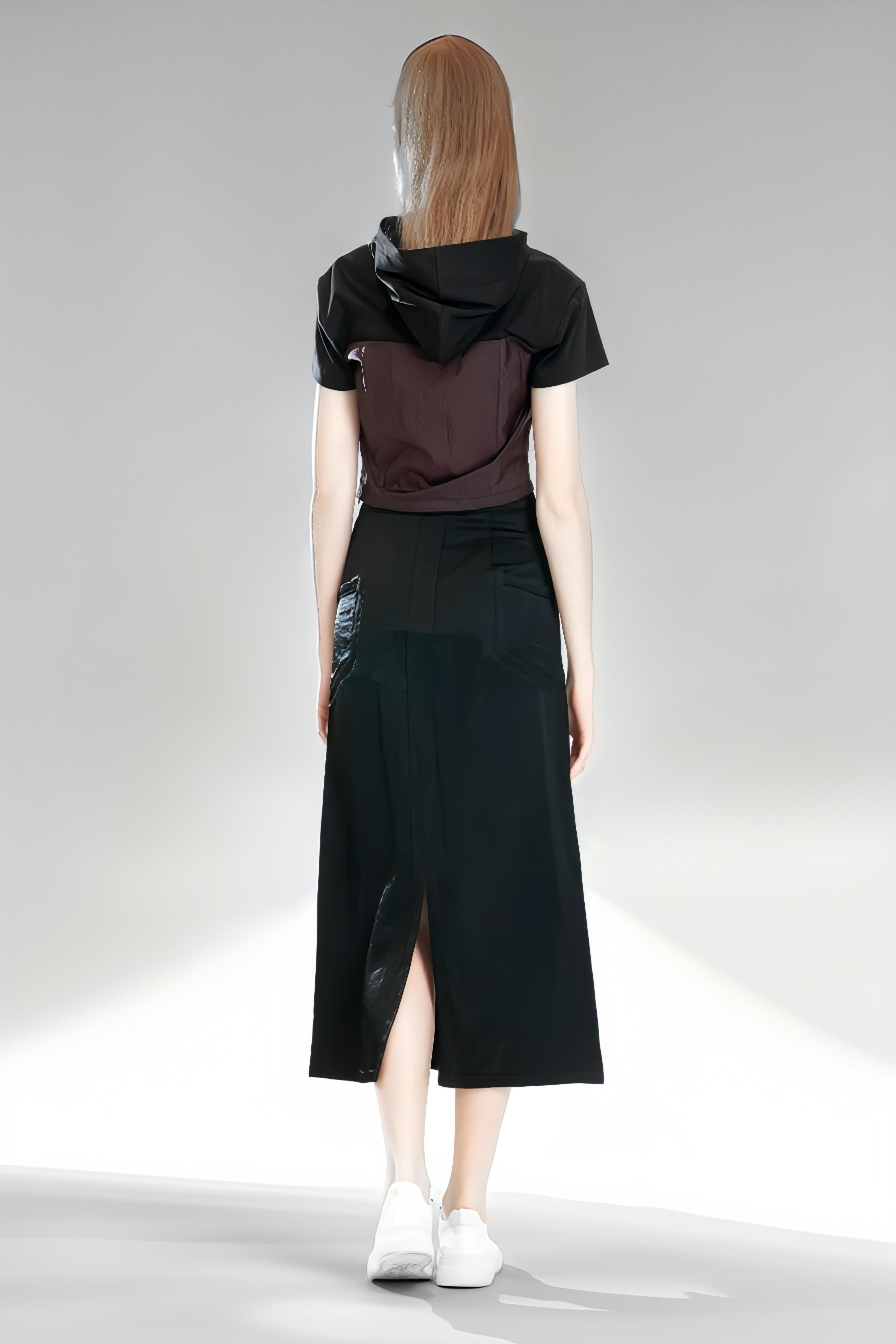 
                  
                    DARK TWILL SATIN ALINE SLIT SKIRT
                  
                