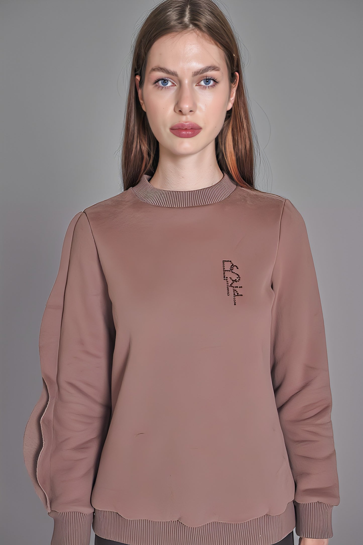 
                  
                    BLUE/BROWN PRINTED SWEATSHIRT
                  
                