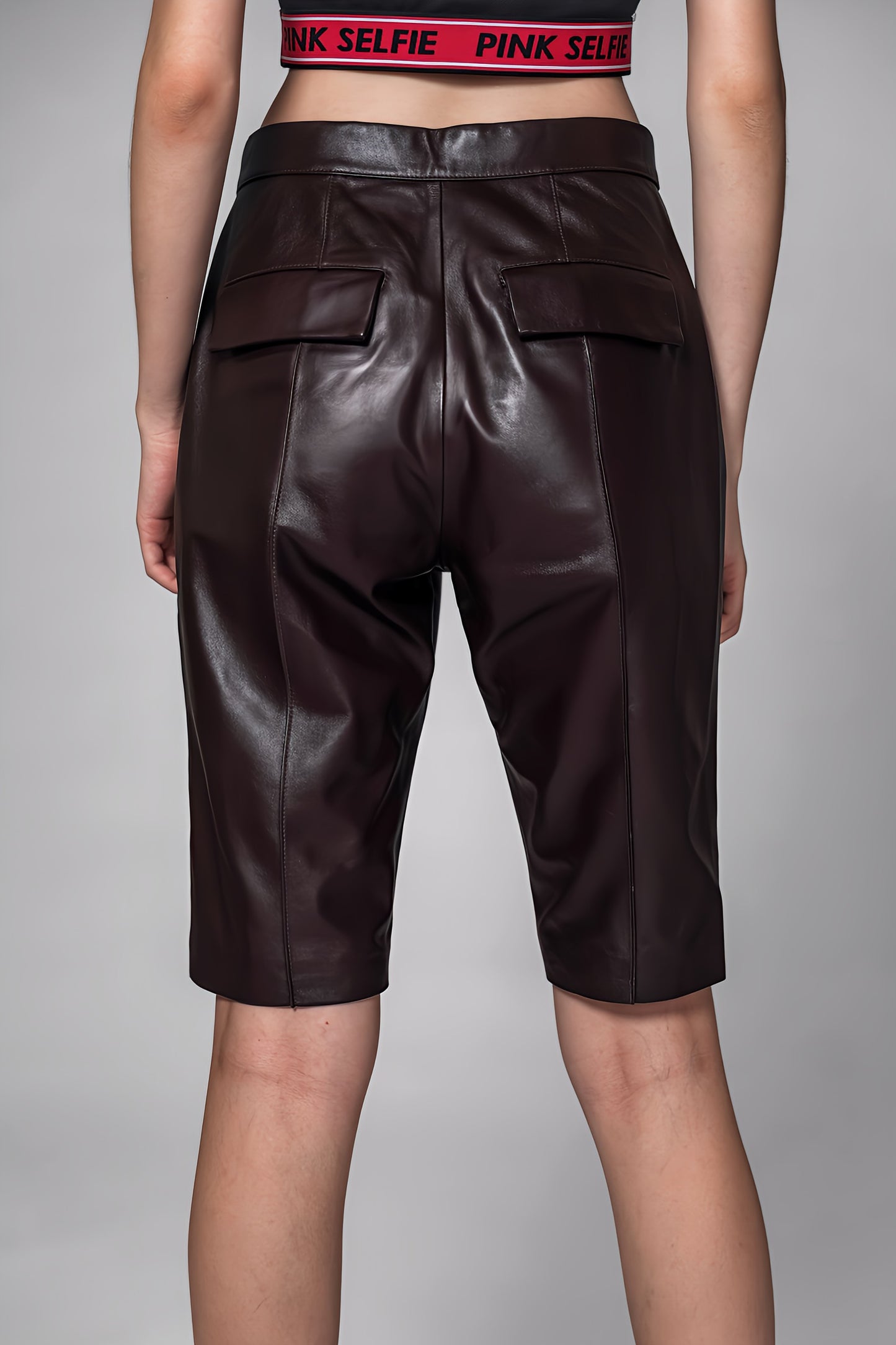 
                  
                    BLACK/BROWN GENUINE LEATHER BERMUDA SHORTS
                  
                
