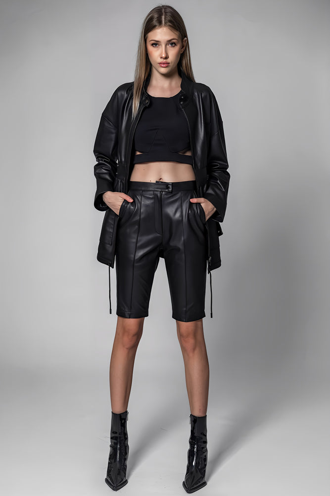 
                  
                    BLACK/BROWN GENUINE LEATHER BERMUDA SHORTS
                  
                