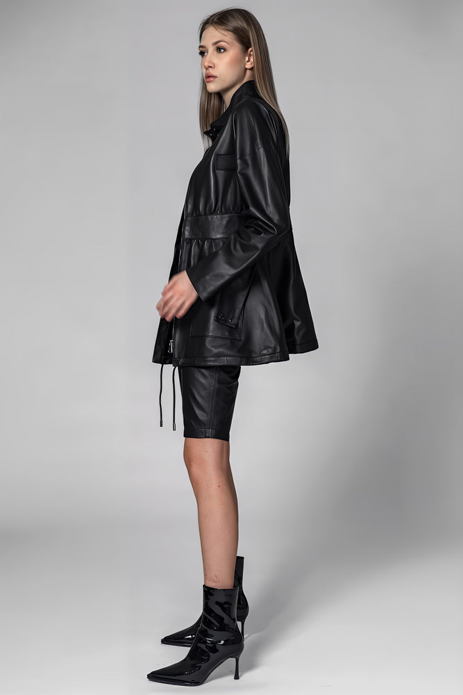 
                  
                    BLACK/BROWN GENUINE LEATHER BERMUDA SHORTS
                  
                