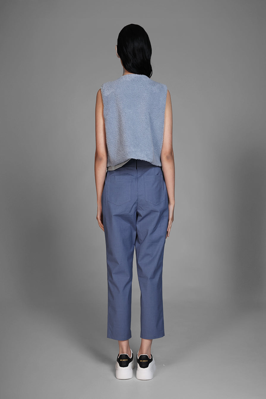 
                  
                    TEXTURED FLEECE VEST
                  
                