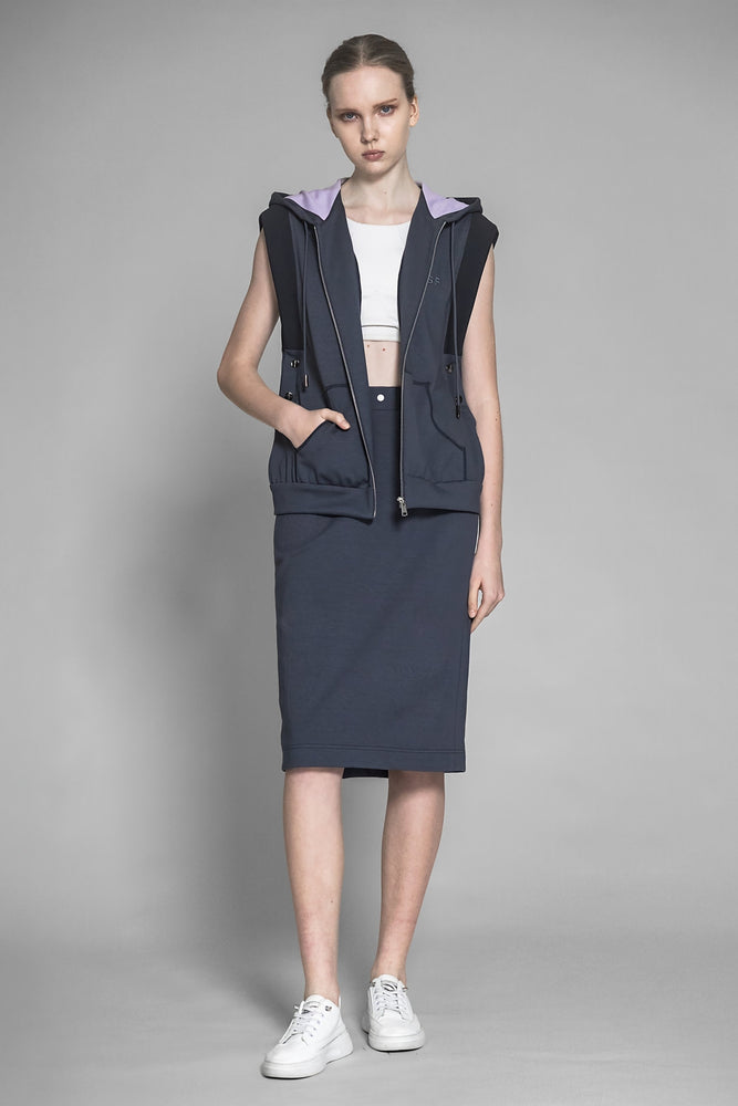 
                  
                    DARK GRAY SPACE COTTON HOODED VEST
                  
                