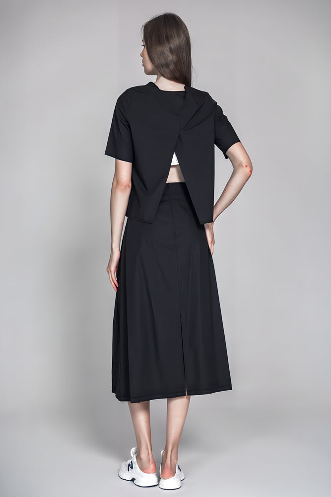 
                  
                    BLACK COTTON GAUZE FUTURISTIC TOP
                  
                