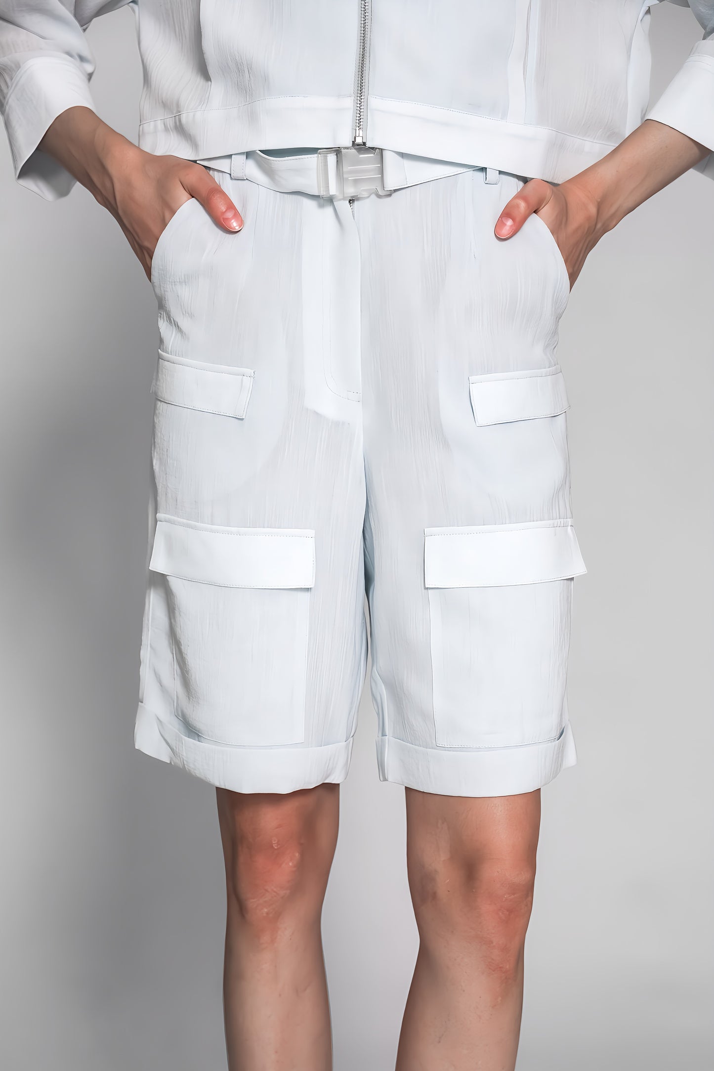 
                  
                    LIGHT BLUE / PINK ORANGE LINEN LOOSE-FIT CASUAL BERMUDA SHORTS
                  
                