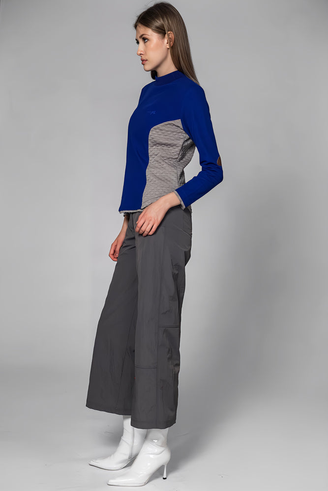 
                  
                    RED/BLUE KNIT HIGH-NECK FITTED TOP
                  
                