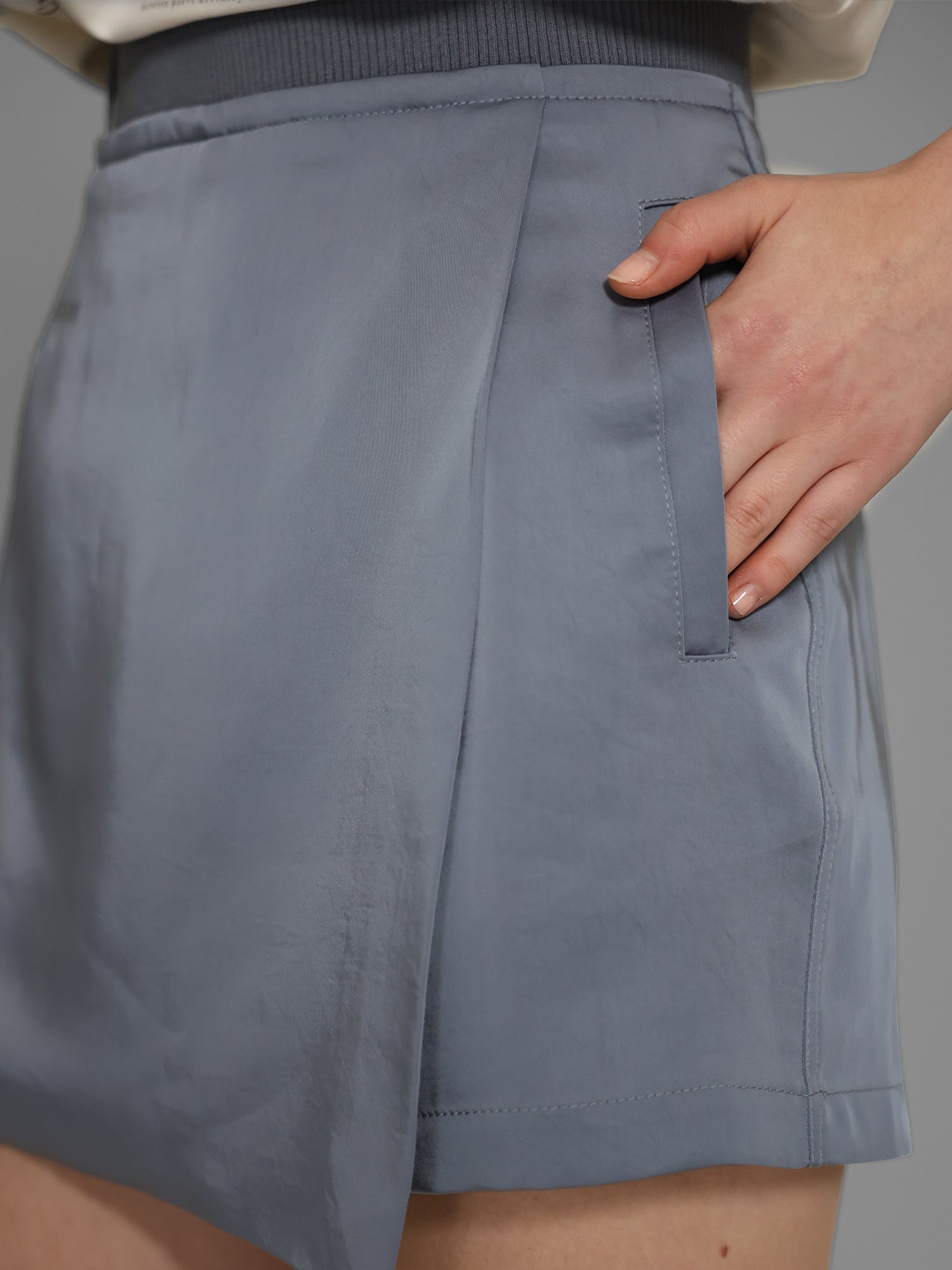 ICE SKY BLUE / COOL MIST GREY SATEEN SKORT