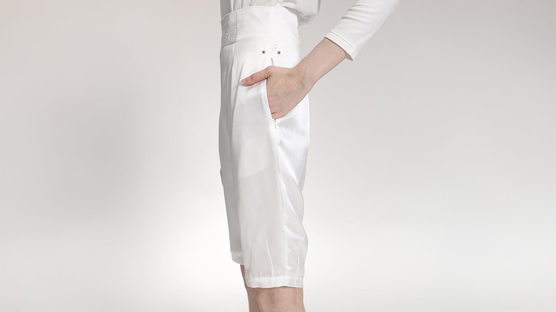 ELEGANT WHITE TAILORED WIDE-LEG PANTS
