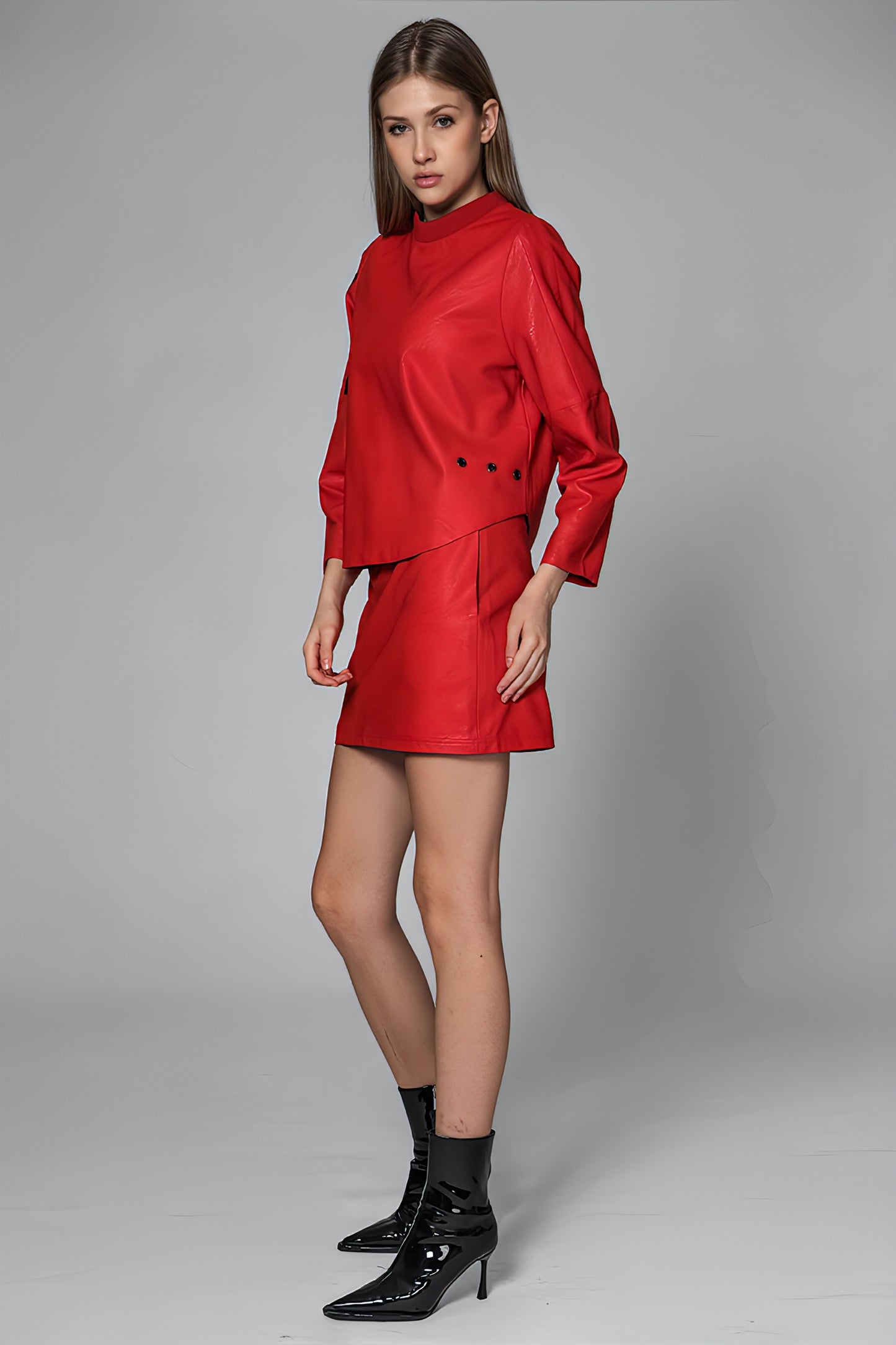 
                  
                    RED/BLACK LEATHER TOP
                  
                