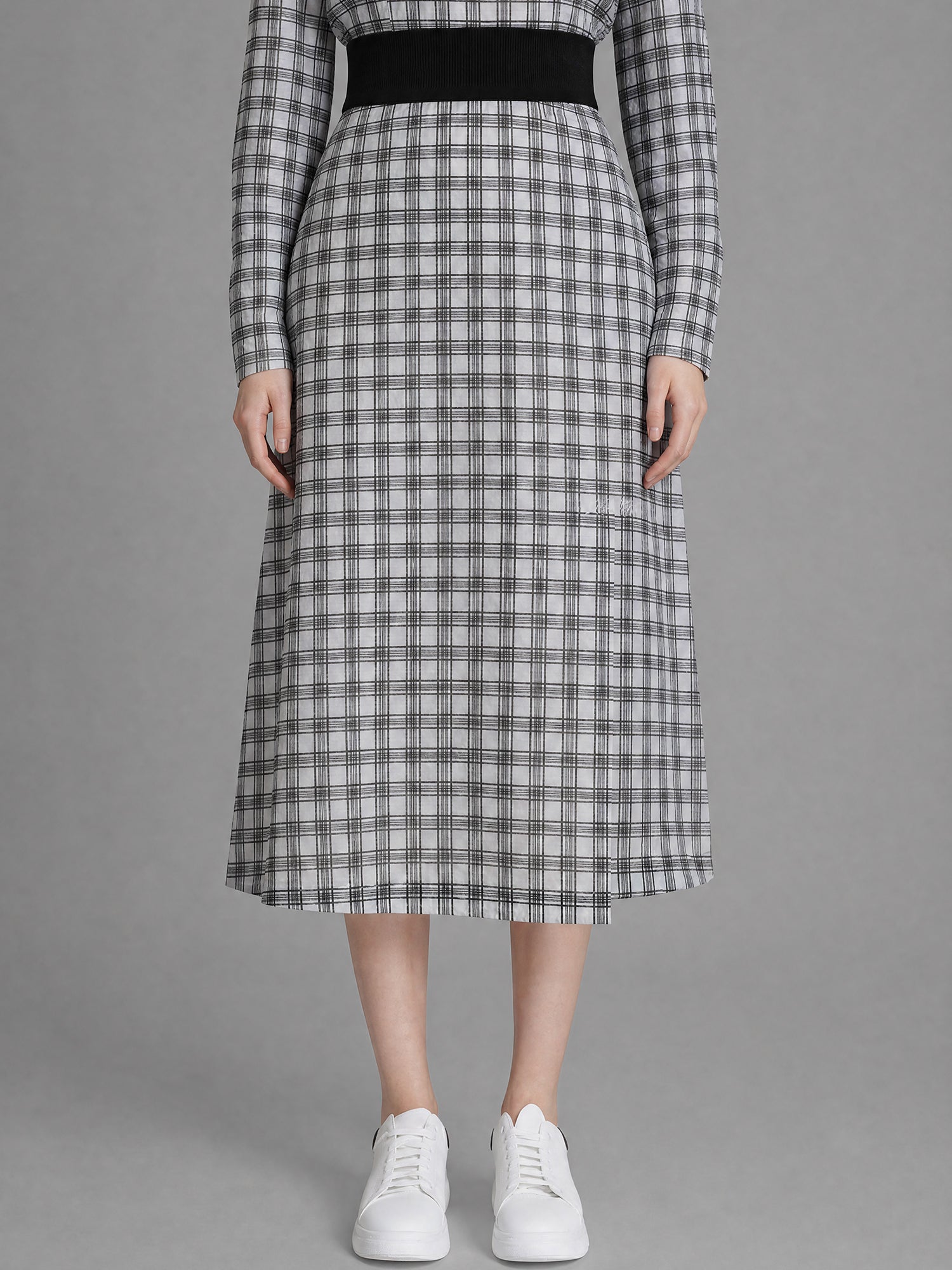 CLASSIC BLACK/WARM BRICK RED PLAID A-LINE MIDI SKIRT