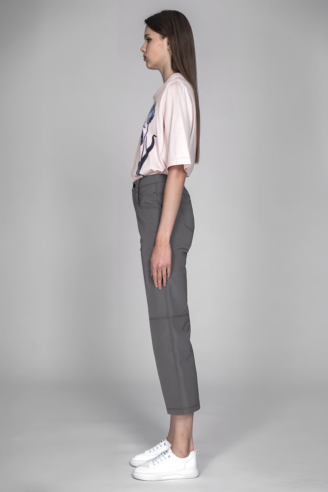 
                  
                    WHITE/PINK/BLACK FLORAL LOGO LONG T-SHIRT
                  
                