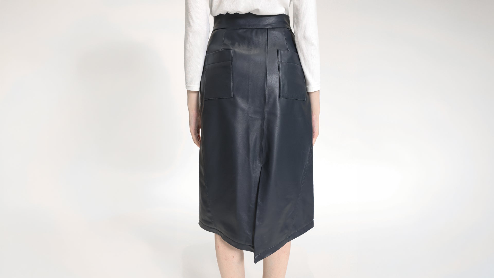 NAVY BLUE LEATHER ASYMMETRICAL MID-LENGTH  SKIRT