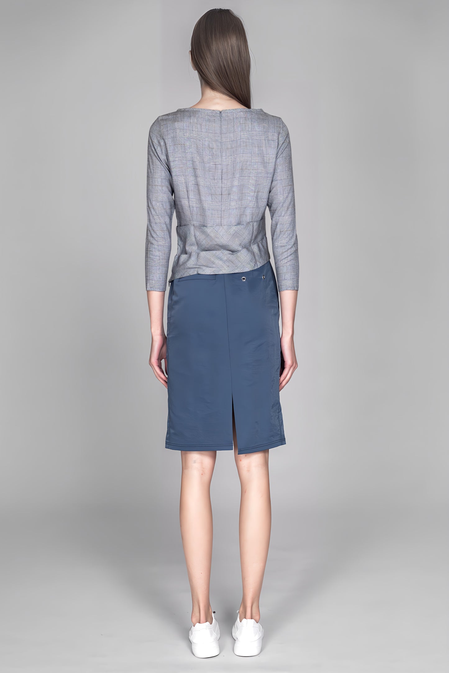 
                  
                    DARK RED / BLUE GRAY TRENCH PATCHWORK ASYMMETRICAL MID-LENGTH SKIRT
                  
                