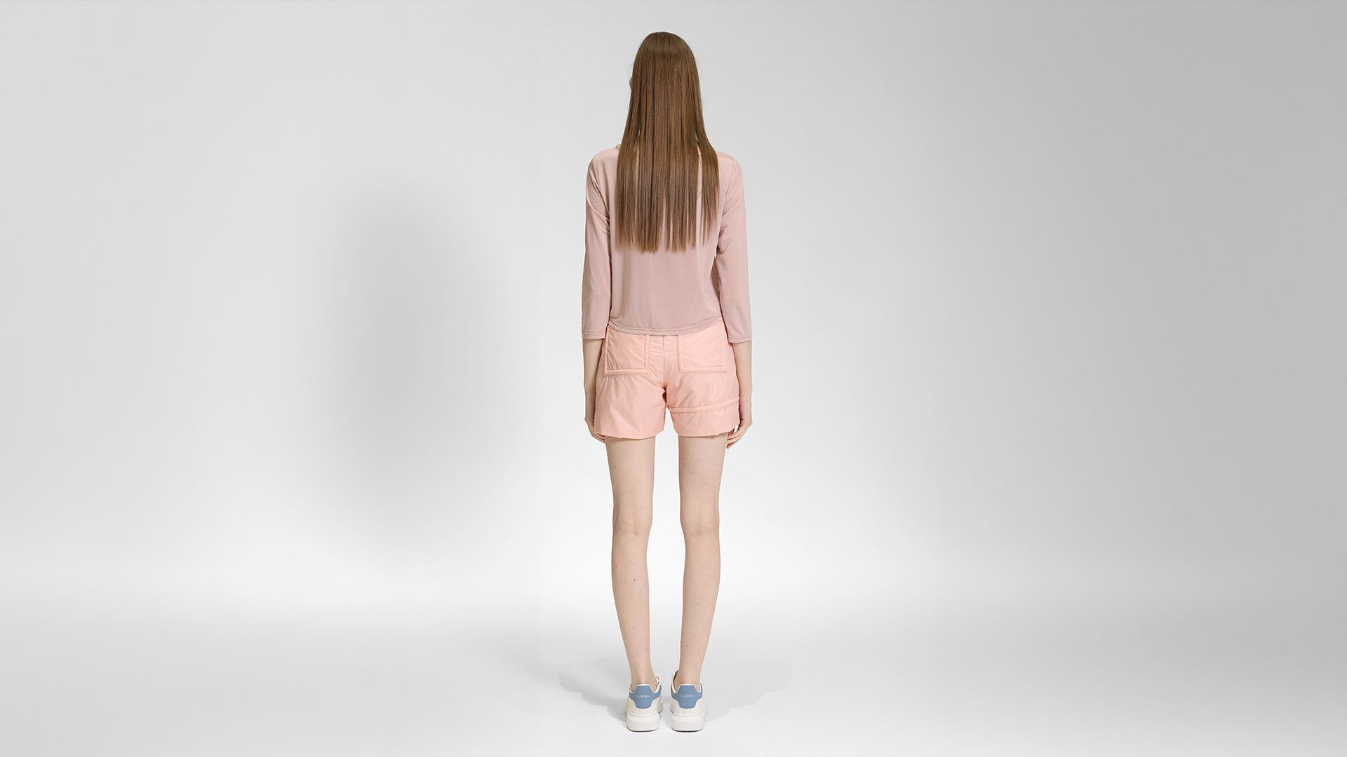 SOFT PINK LONG-SLEEVE CREWNECK TOP