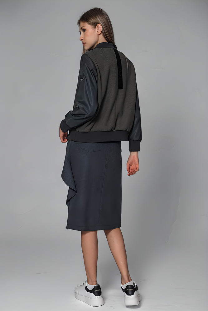 
                  
                    GRAY/BLACK WOOL MIDI SKIRT
                  
                