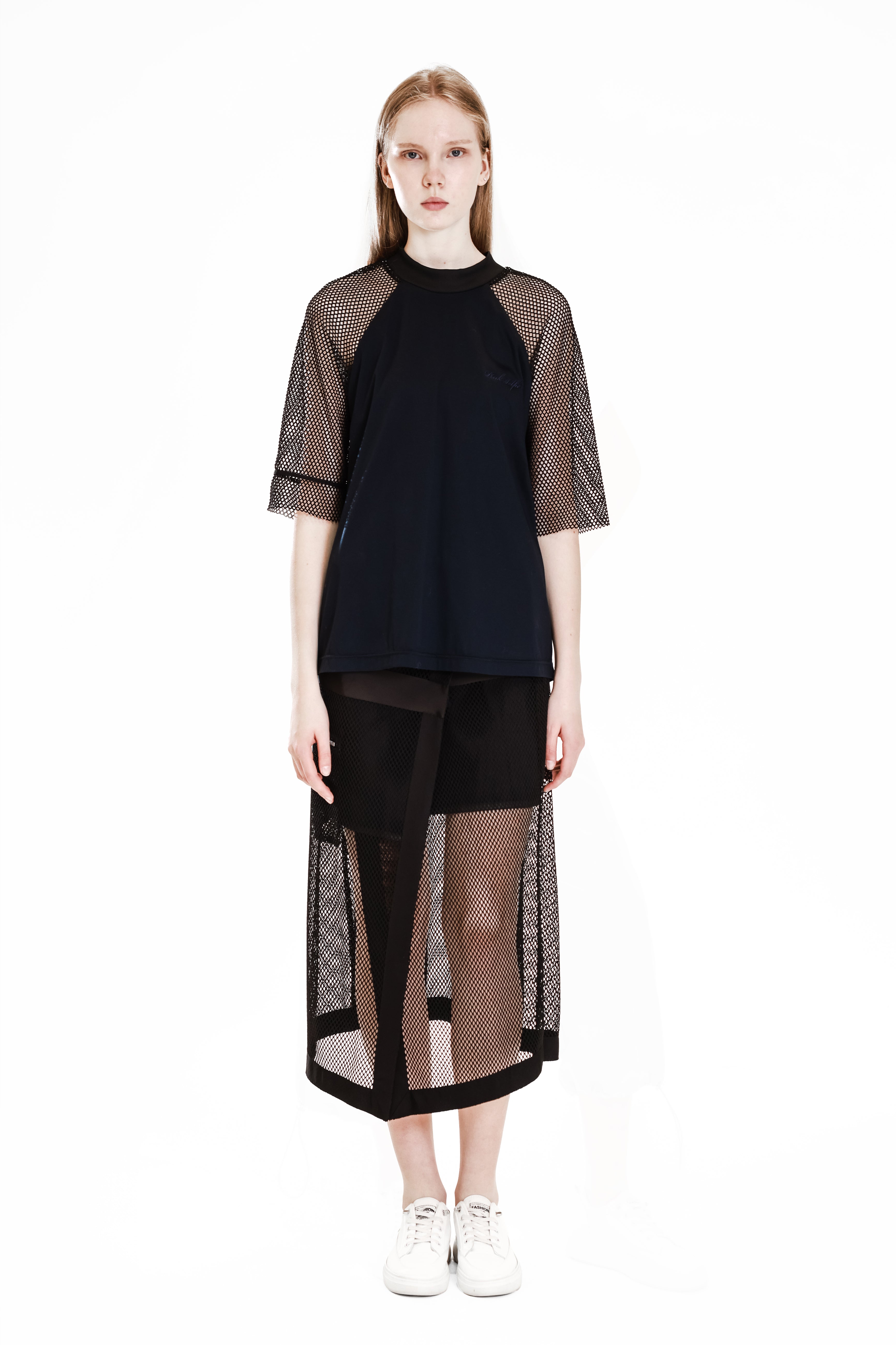 WHITE/BLACK COTTON PANEL MESH THREE-QUARTER SLEEVE LONG T-SHIRT