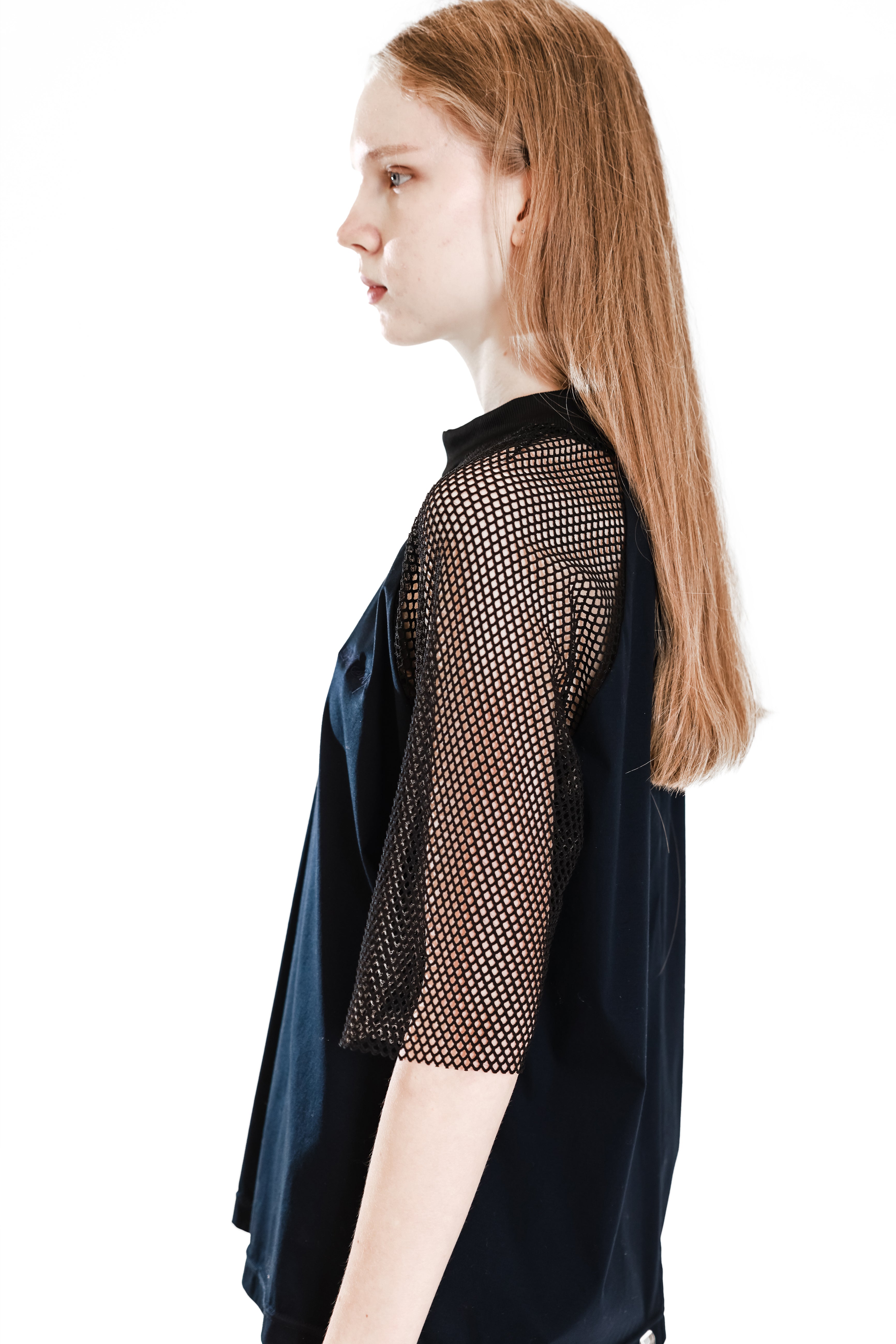 WHITE/BLACK COTTON PANEL MESH THREE-QUARTER SLEEVE LONG T-SHIRT