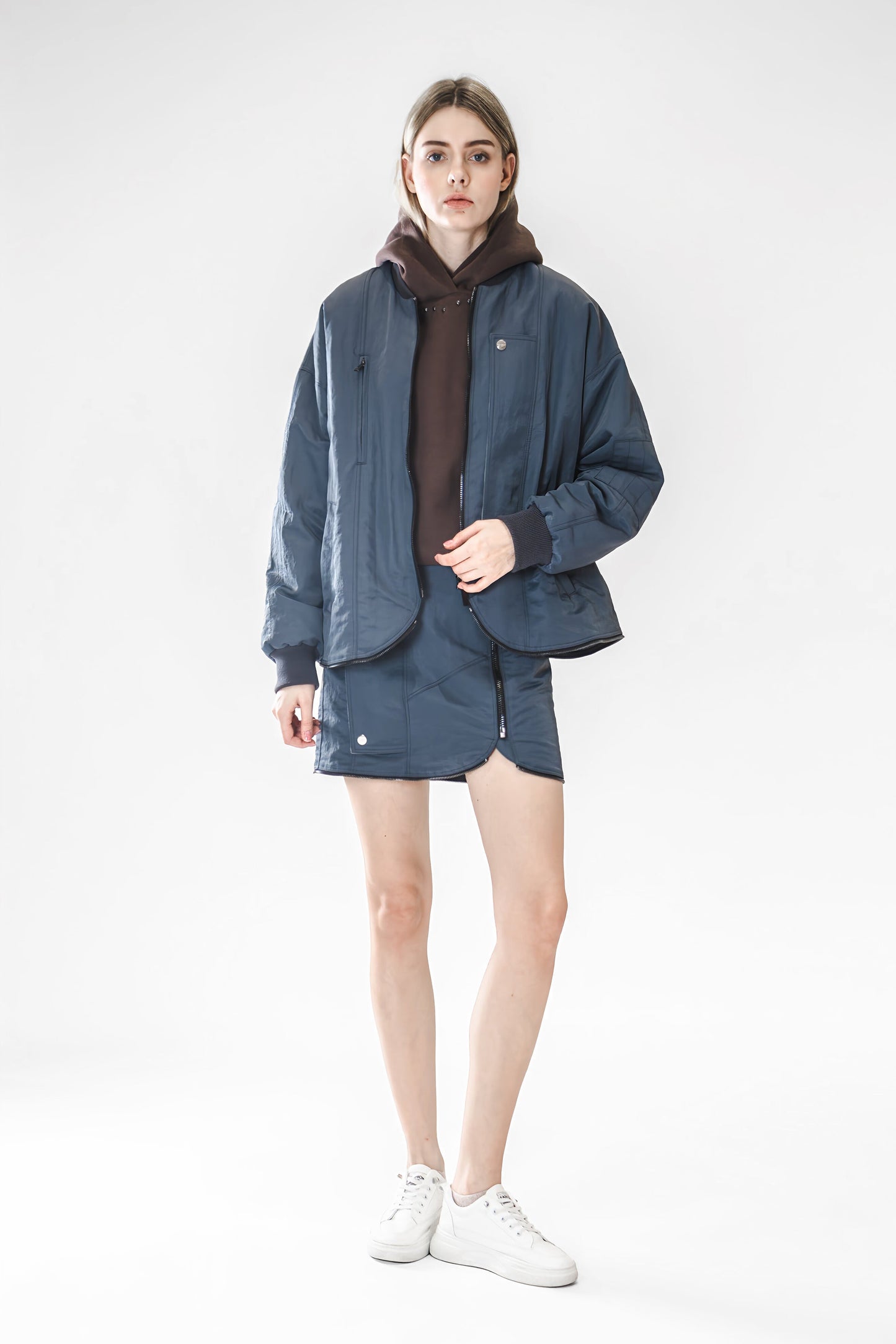 
                  
                    GRAY-BLUE/ANGORA RED LOOSE-FIT TRENCH BOMBER JACKET
                  
                