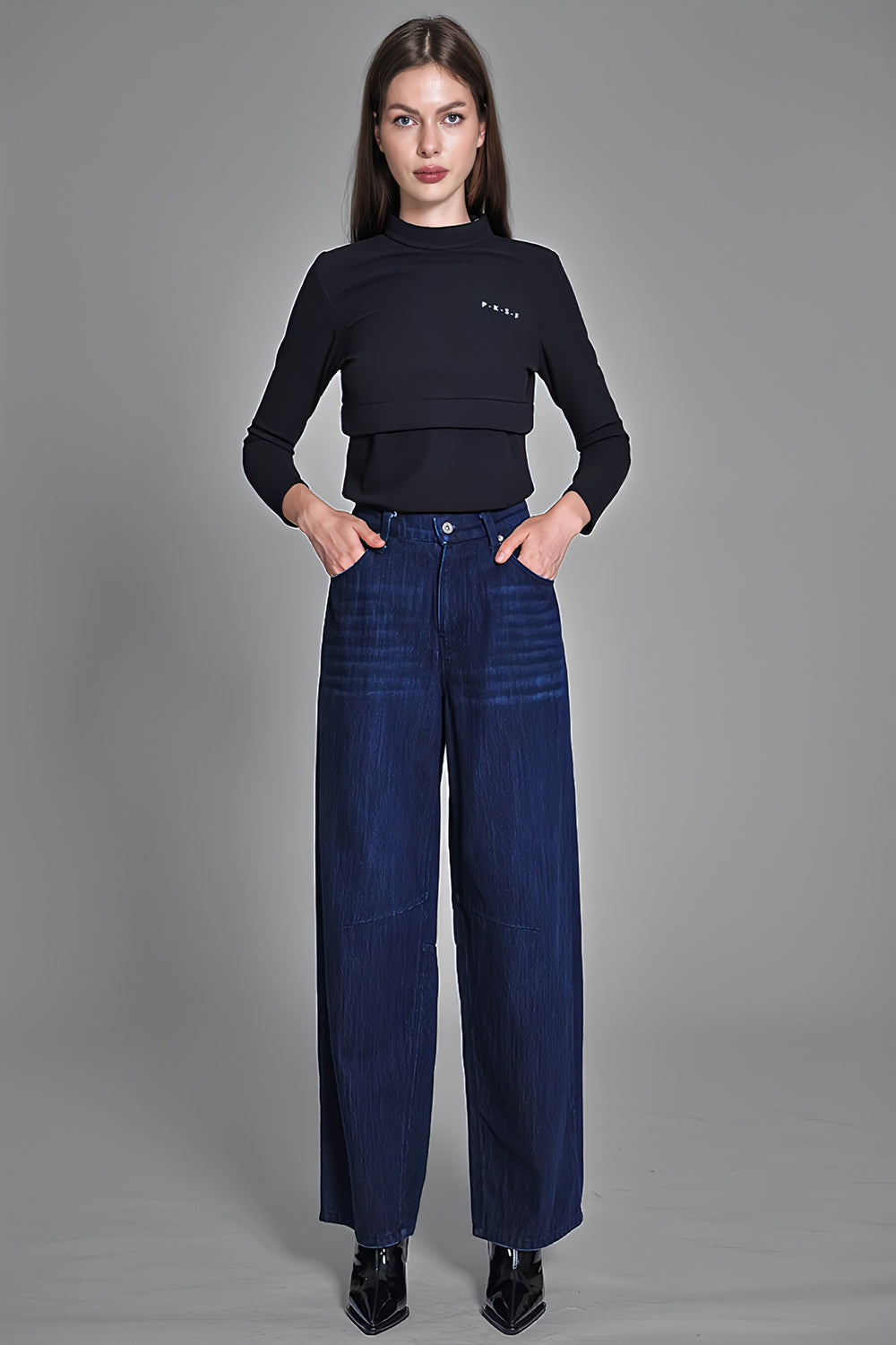 DARK BLUE TAPERED DENIM PANTS