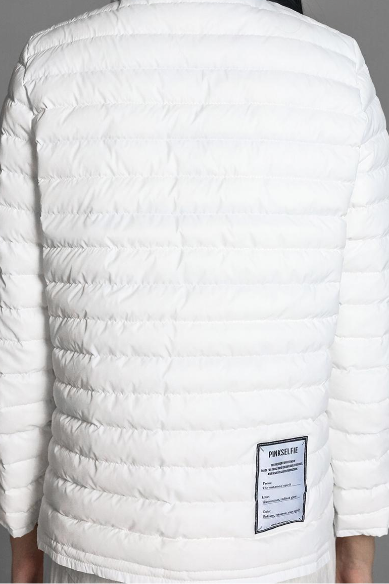 
                  
                    GREY/WHITE TRENCH-STYLE QUILTED JACKET
                  
                