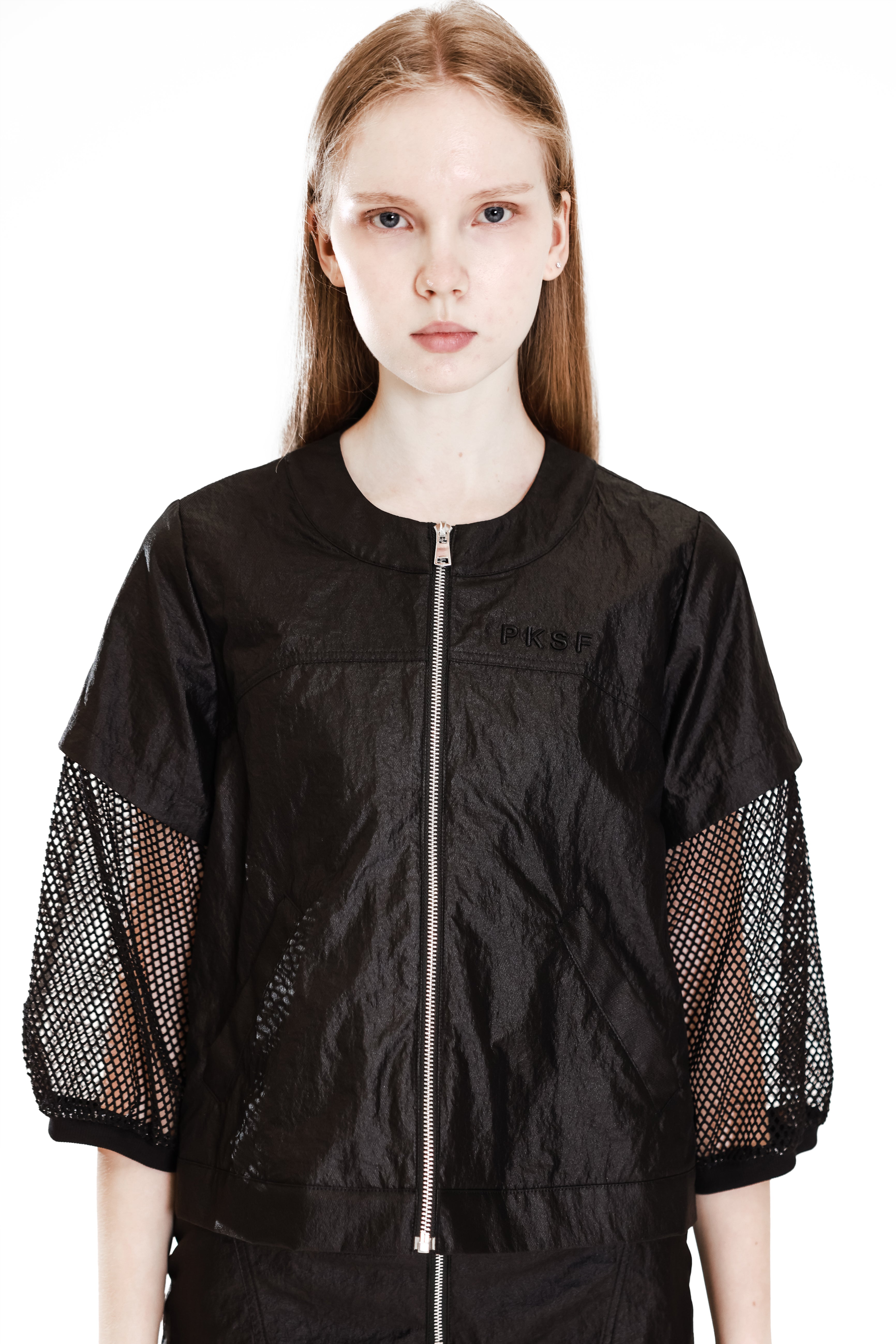 WHITE/BLACK MESH-PANEL WINDBREAKER CROPPED JACKET
