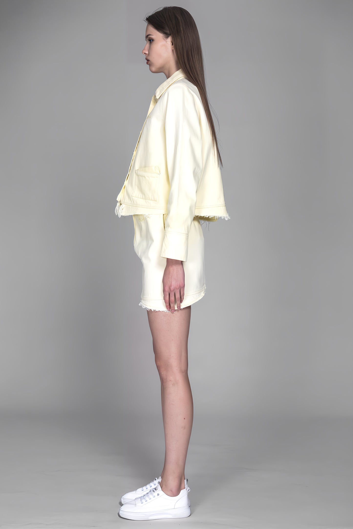 
                  
                    LIGHT YELLOW / SKIN BROWN HEAVY COTTON GRADIENT WASHED DENIM SHORT JACKET
                  
                