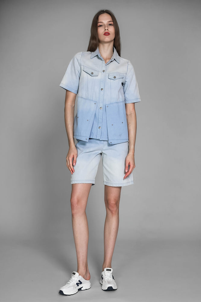 
                  
                    ICE BLUE/EXTRAORDINARY PINK THICK COTTON GRADIENT WASH DENIM JACKET
                  
                