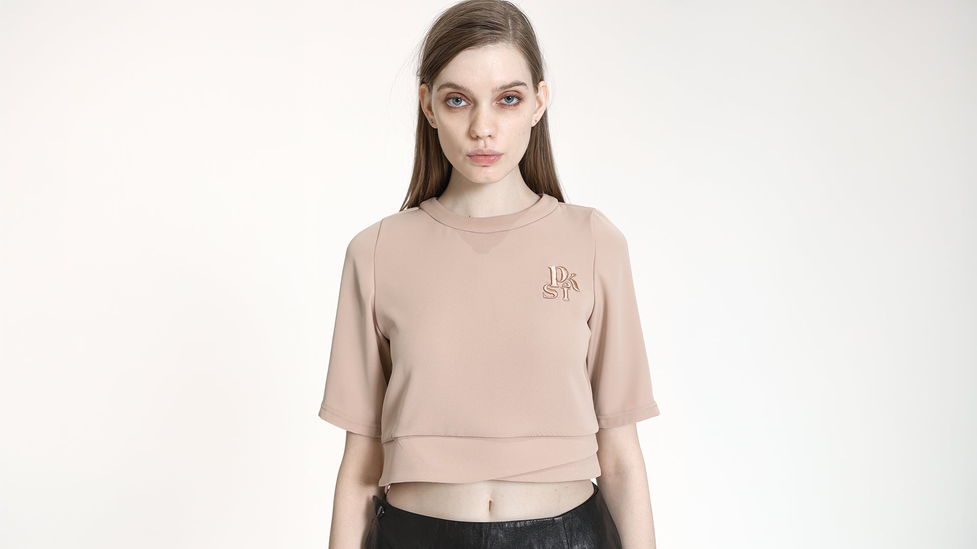 PINK EMBROIDERED CROPPED TOP
