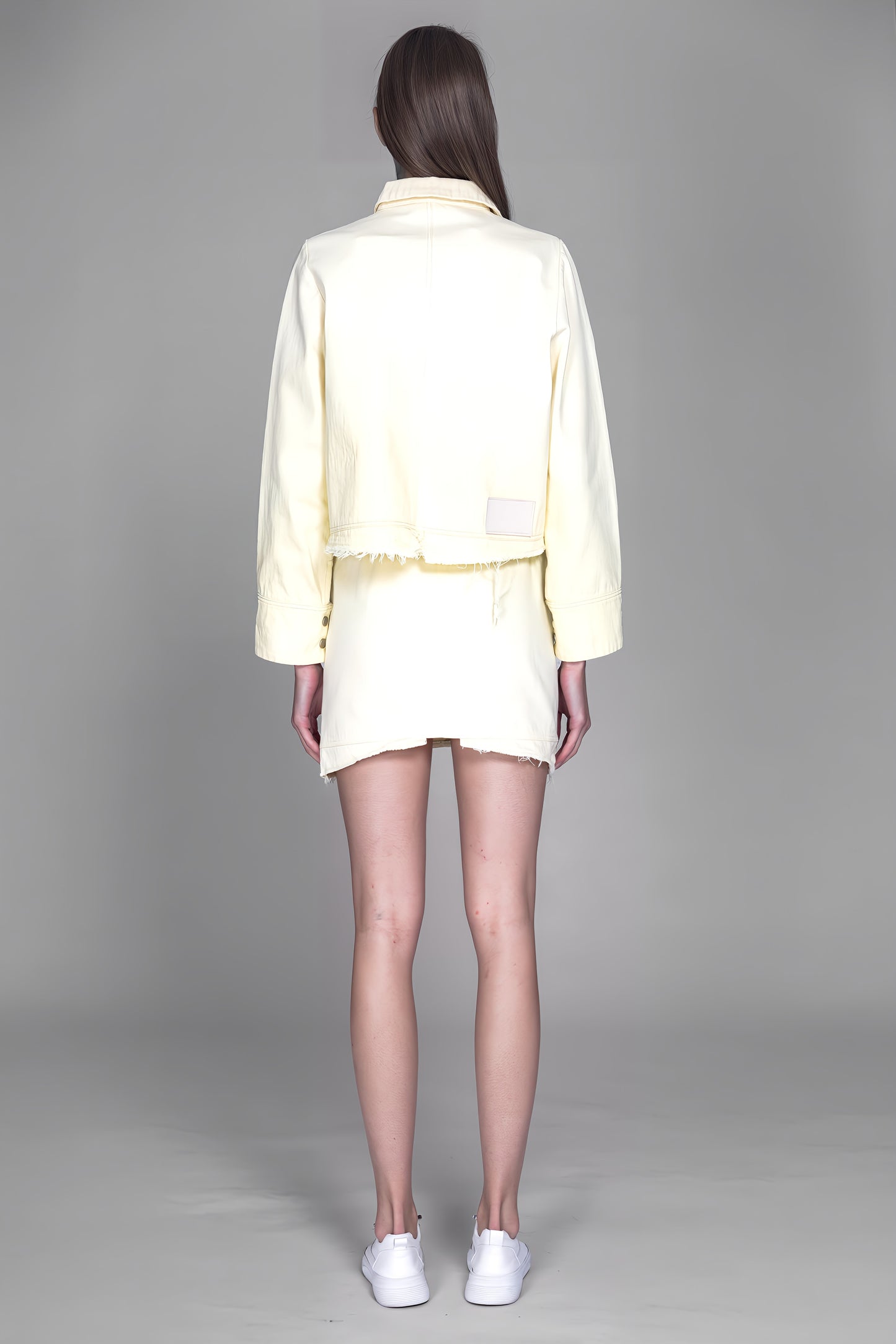 
                  
                    LIGHT YELLOW / SKIN BROWN HEAVY COTTON GRADIENT WASHED DENIM SHORT JACKET
                  
                