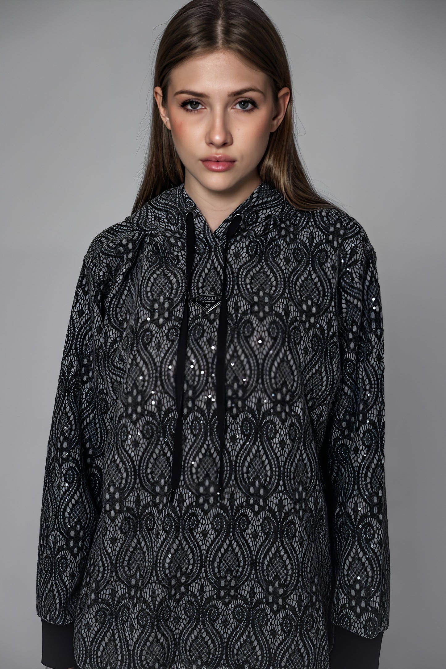 
                  
                    BLACK/WHITE WOOL-BLEND HOODED LONG TEE
                  
                