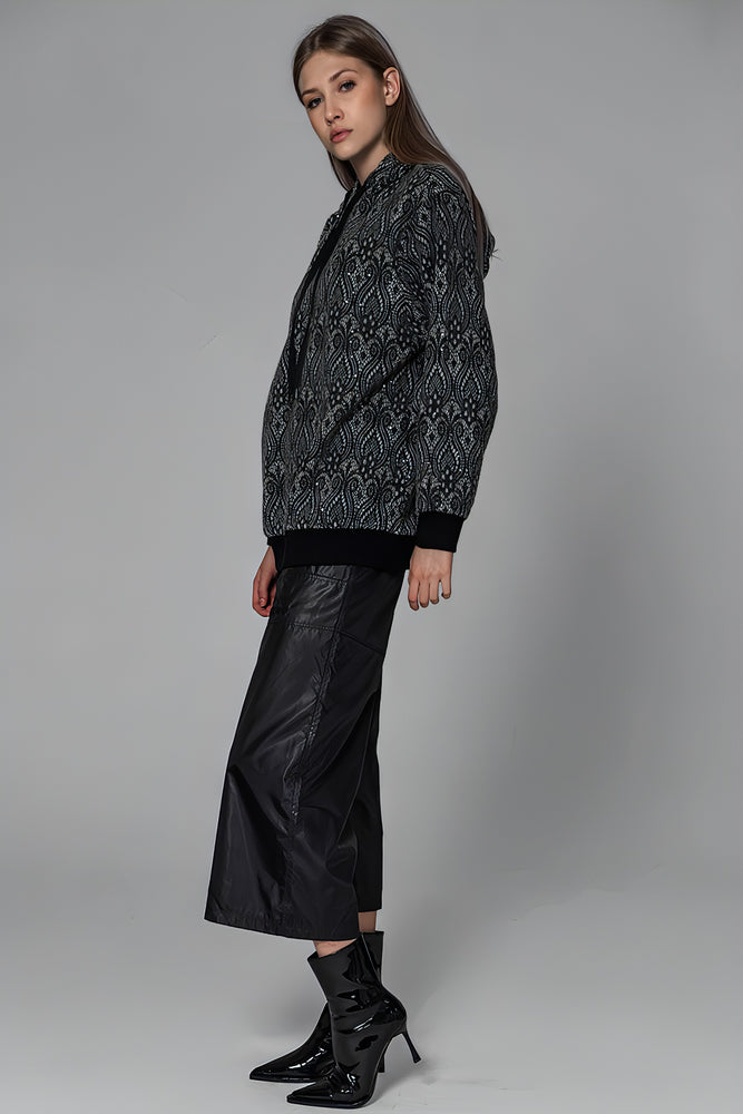 
                  
                    BLACK/WHITE WOOL-BLEND HOODED LONG TEE
                  
                