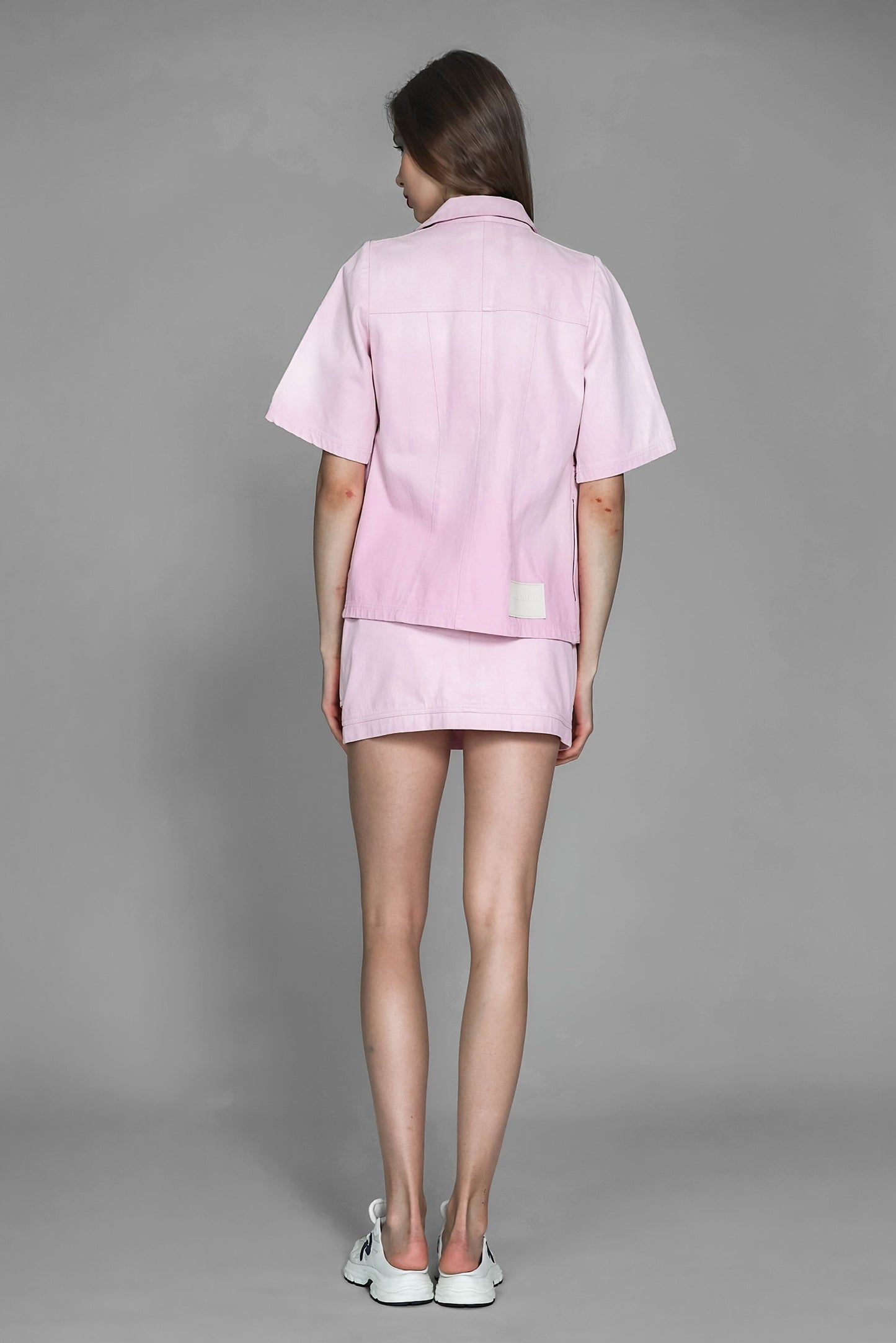 
                  
                    ICE BLUE/EXTRAORDINARY PINK THICK COTTON GRADIENT WASH DENIM SKIRT
                  
                