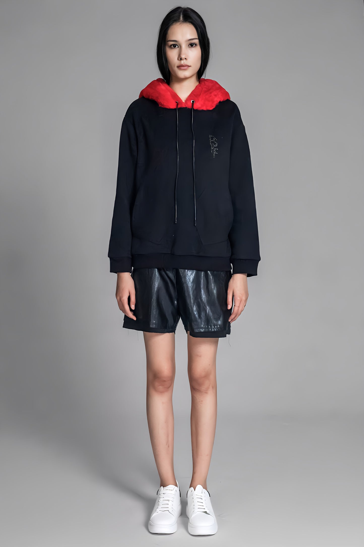 
                  
                    RABBIT FUR HOODED LONG-SLEEVE SWEATSHIRT
                  
                