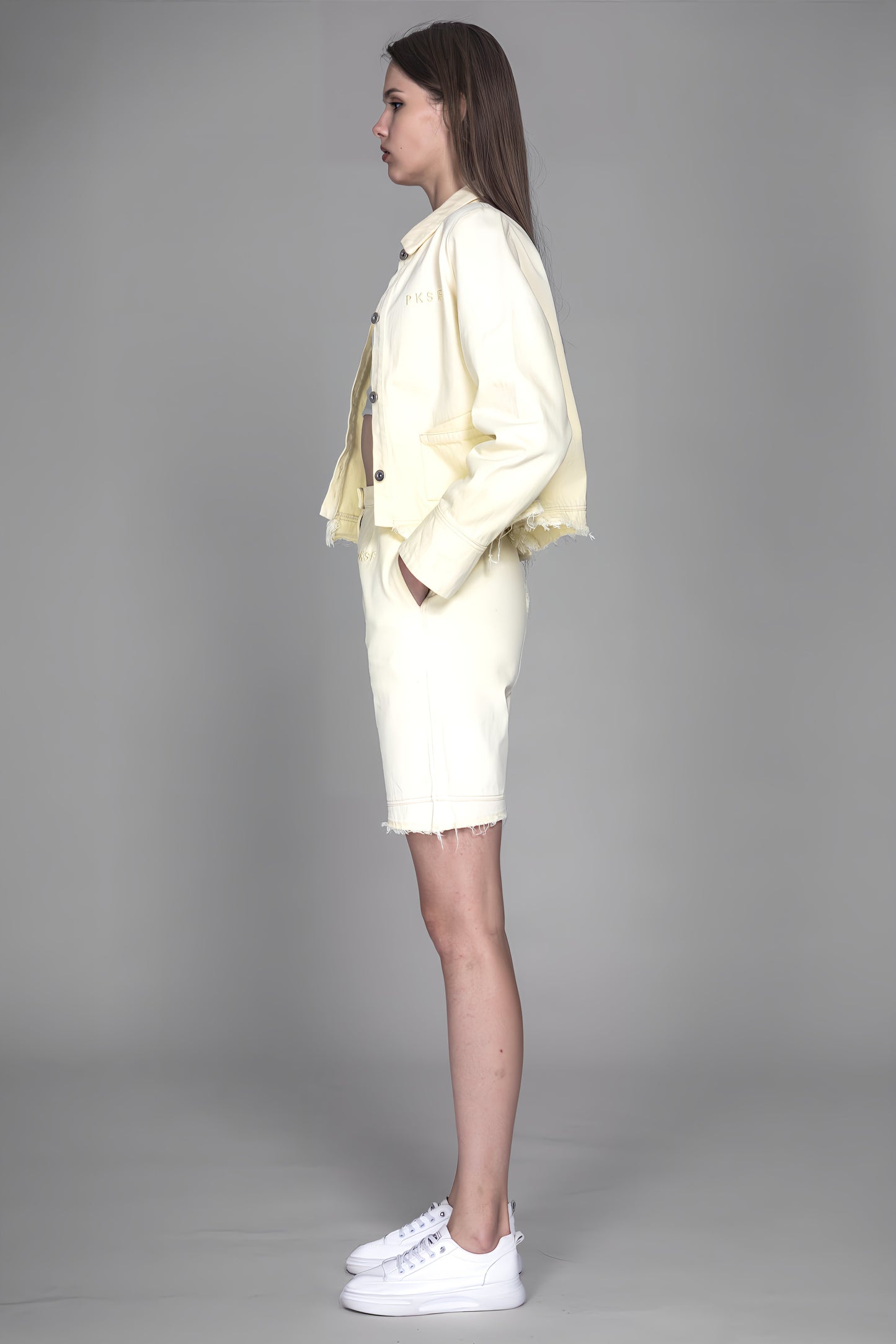 
                  
                    LIGHT YELLOW / SKIN BROWN HEAVY COTTON GRADIENT WASHED DENIM SHORTS
                  
                