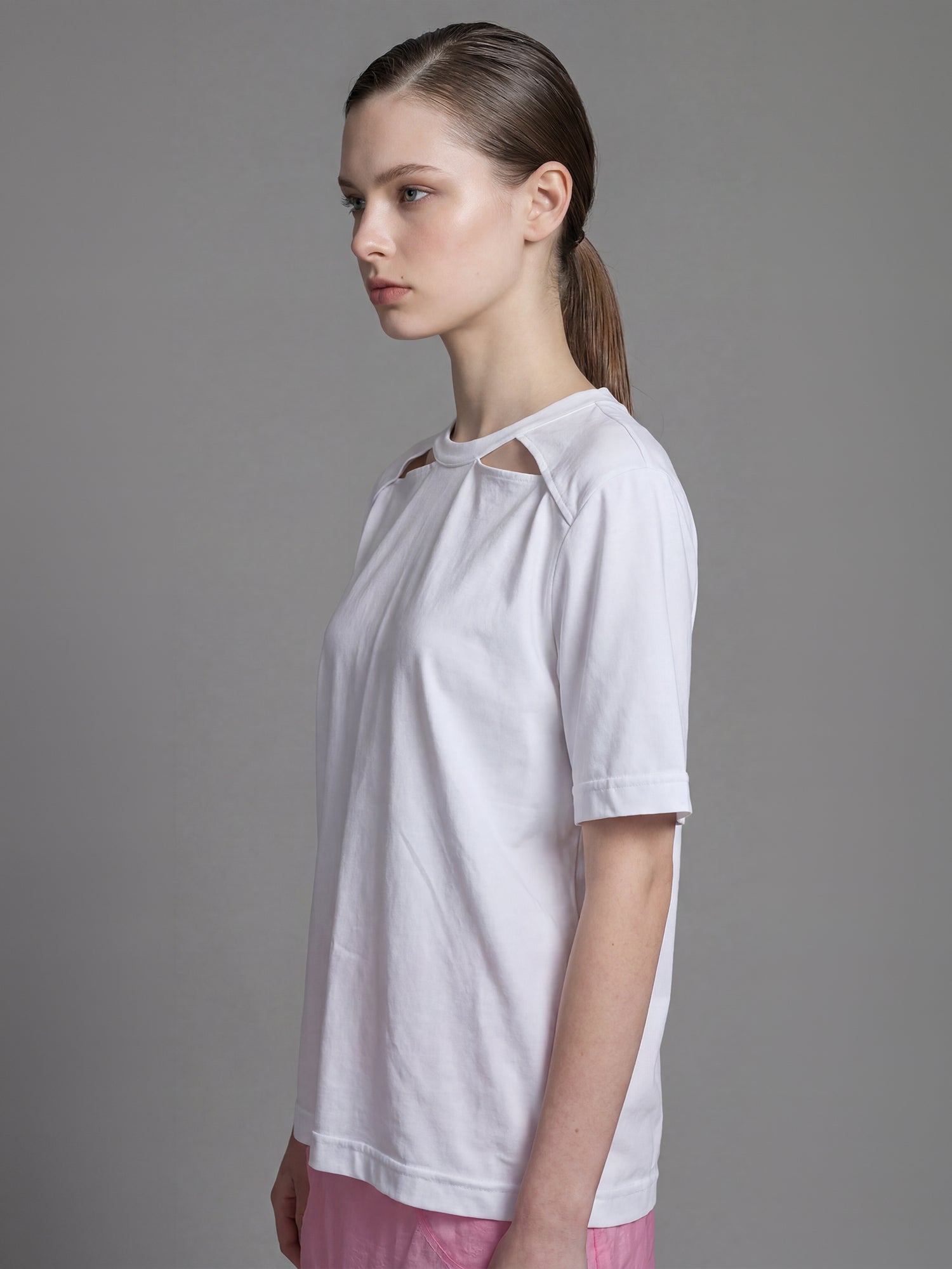 STARRY WHITE/COCOA BROWN FUTURISTIC SHORT-SLEEVE TEE