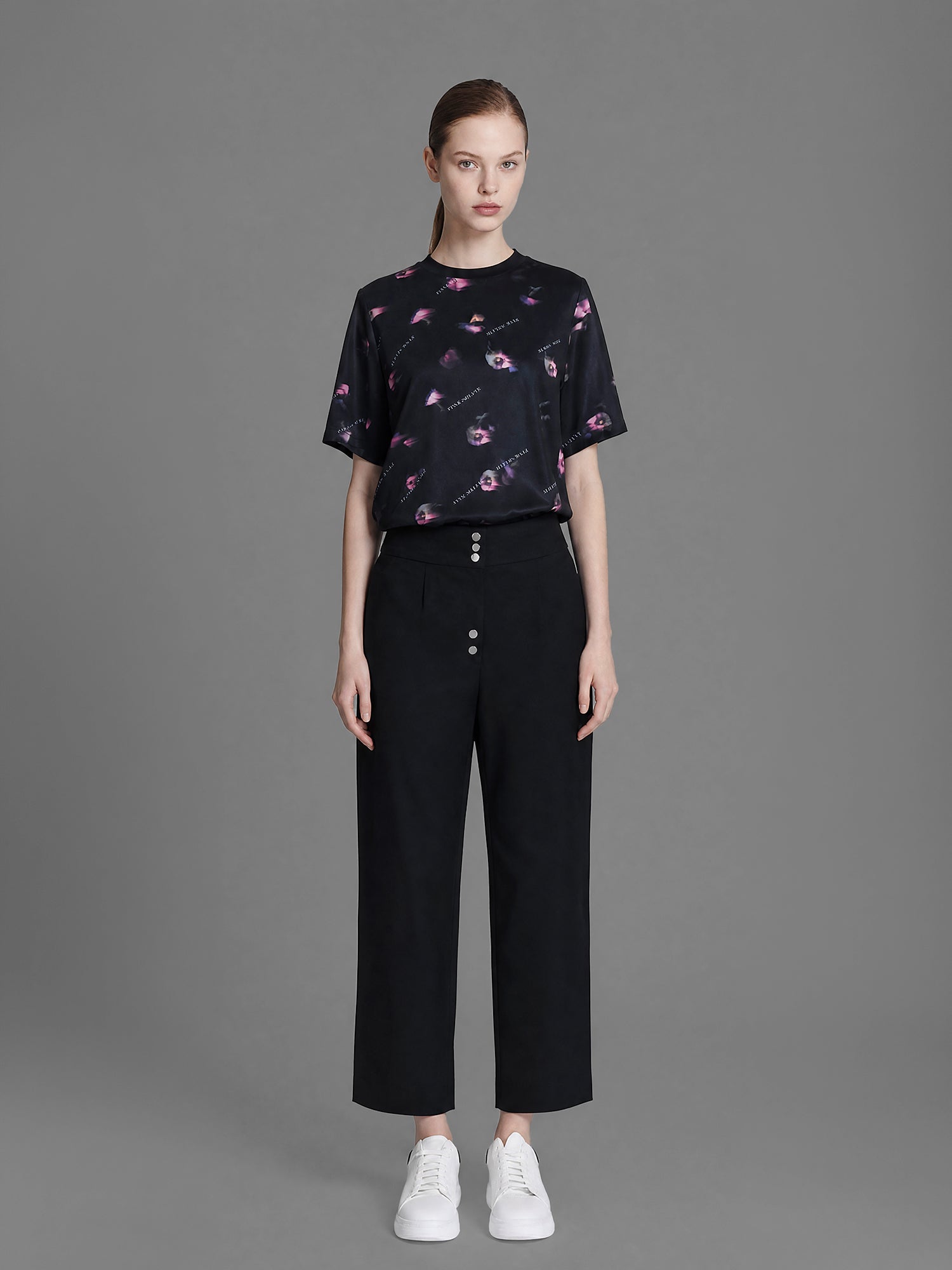 CLASSIC BLACK FLORAL PRINT LONGLINE T-SHIRT