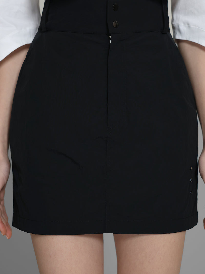 CLASSIC BLACK / STARRY WHITE TRENCH-STYLE STATEMENT MINI SKIRT