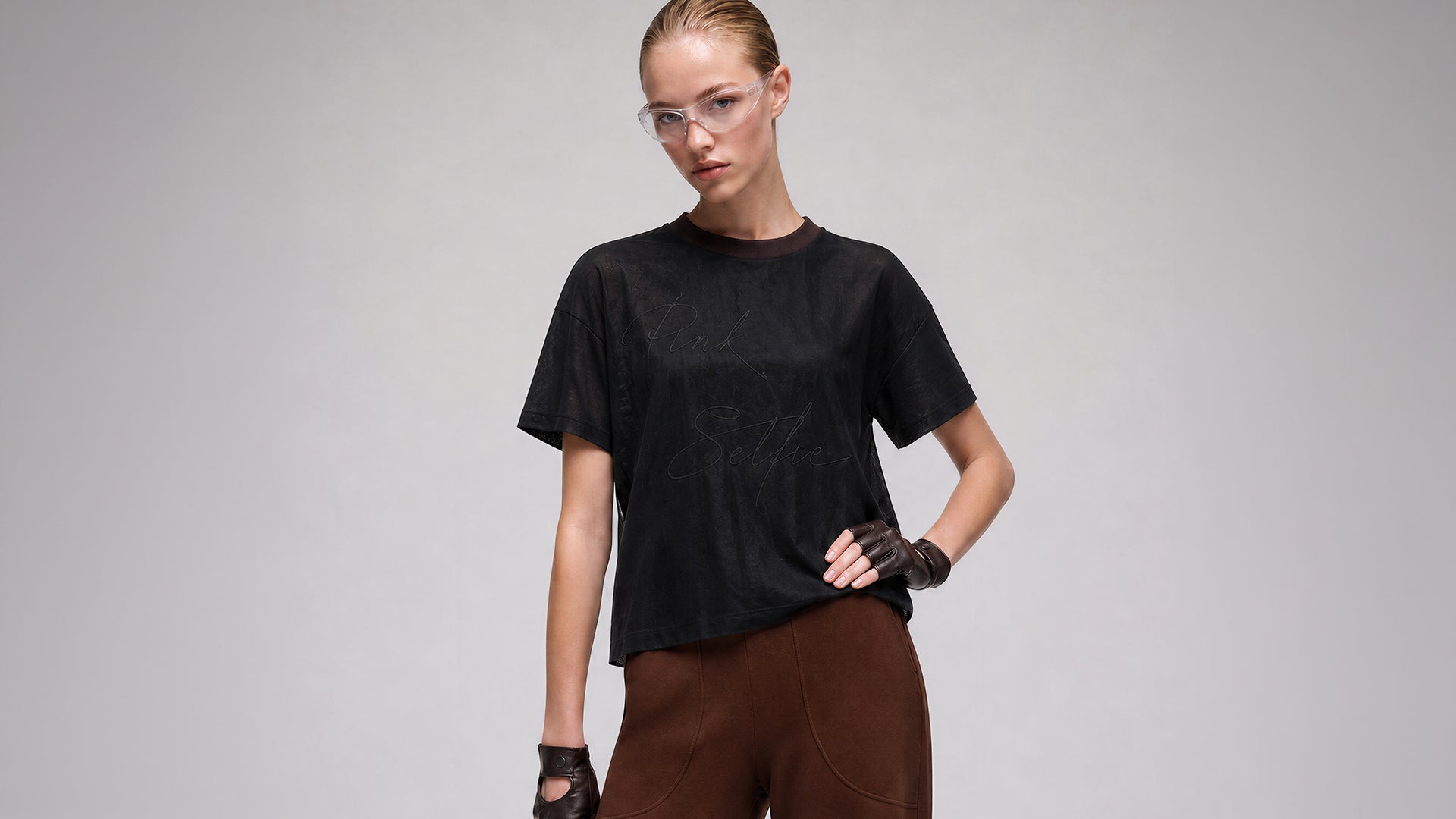 CLASSIC BLACK / STARLIGHT WHITE MESH CROPPED T-SHIRT