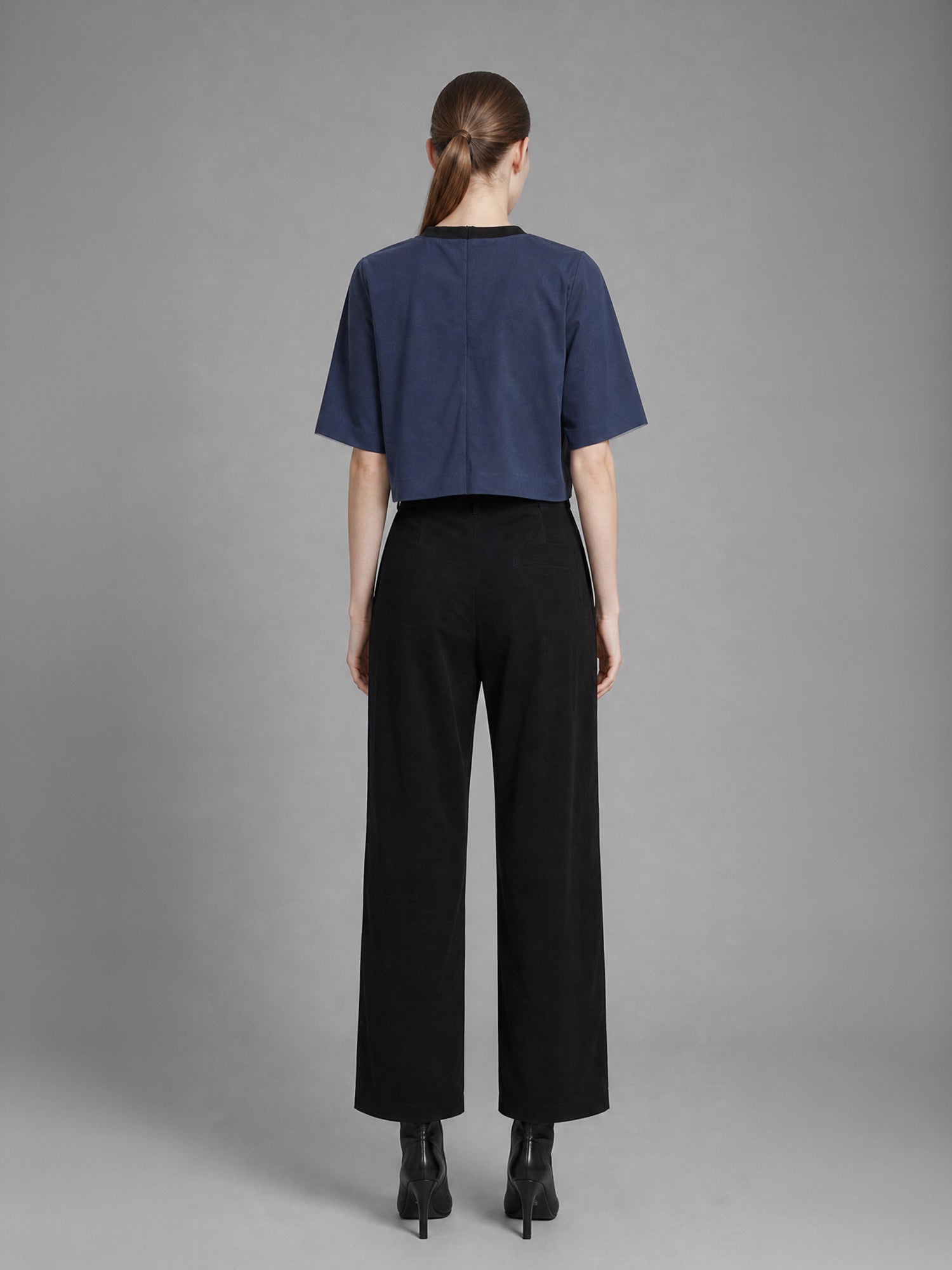 COOL SILVER GREY / CLASSIC BLACK CASUAL TROUSERS