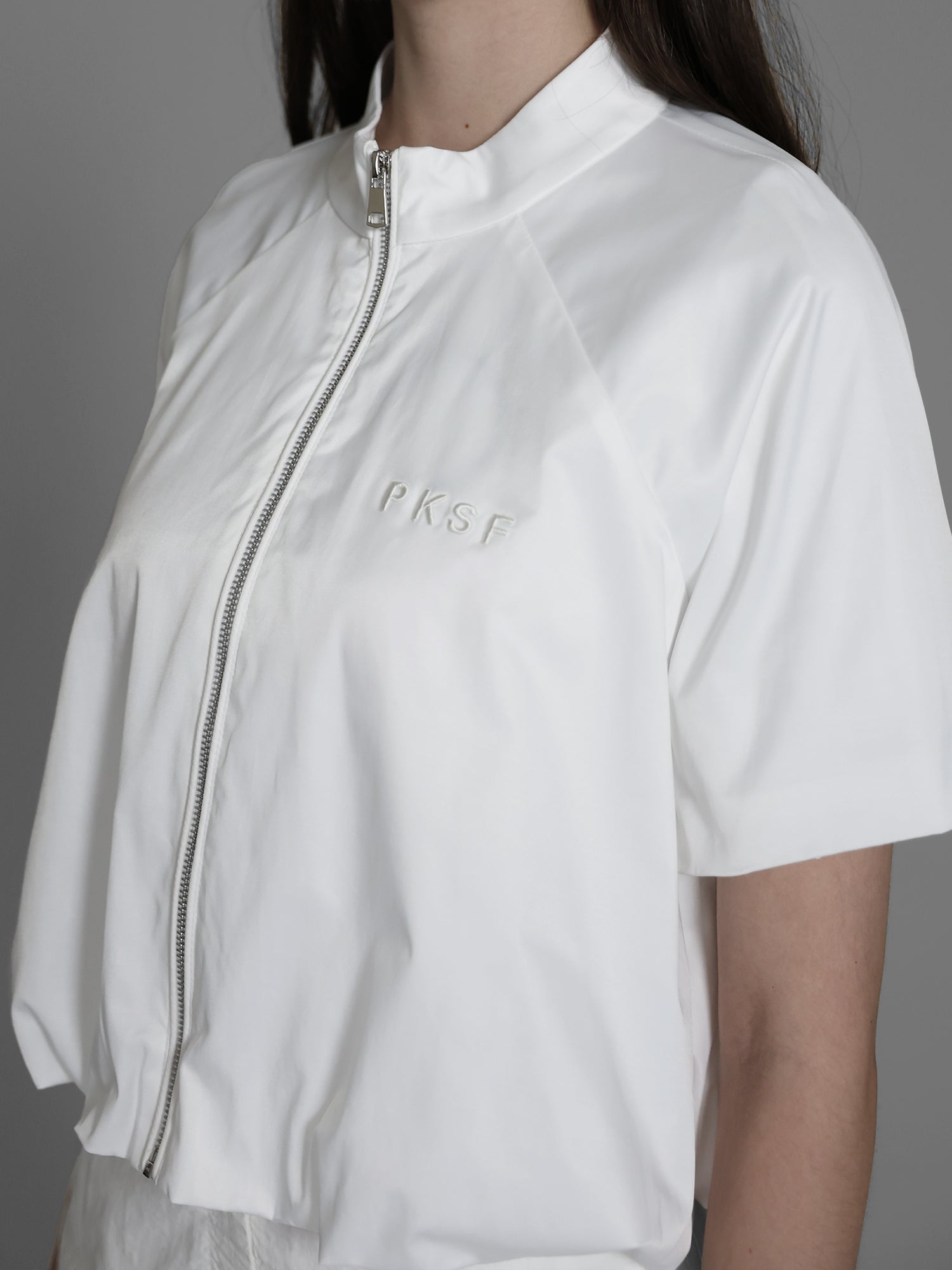 STARRY WHITE CROPPED PUFF WAIST JACKET