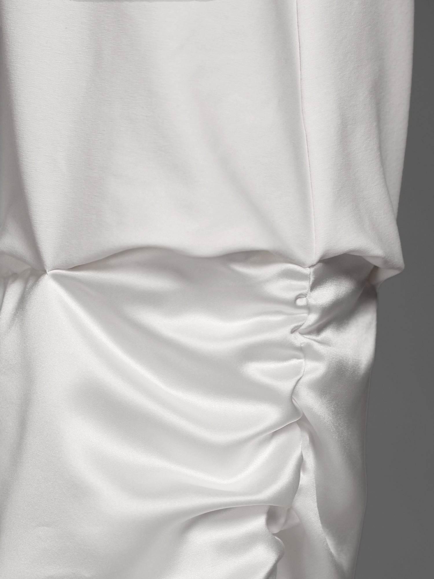CLASSIC BLACK / STARRY WHITE SATEEN SHORT SLEEVE MINI DRESS