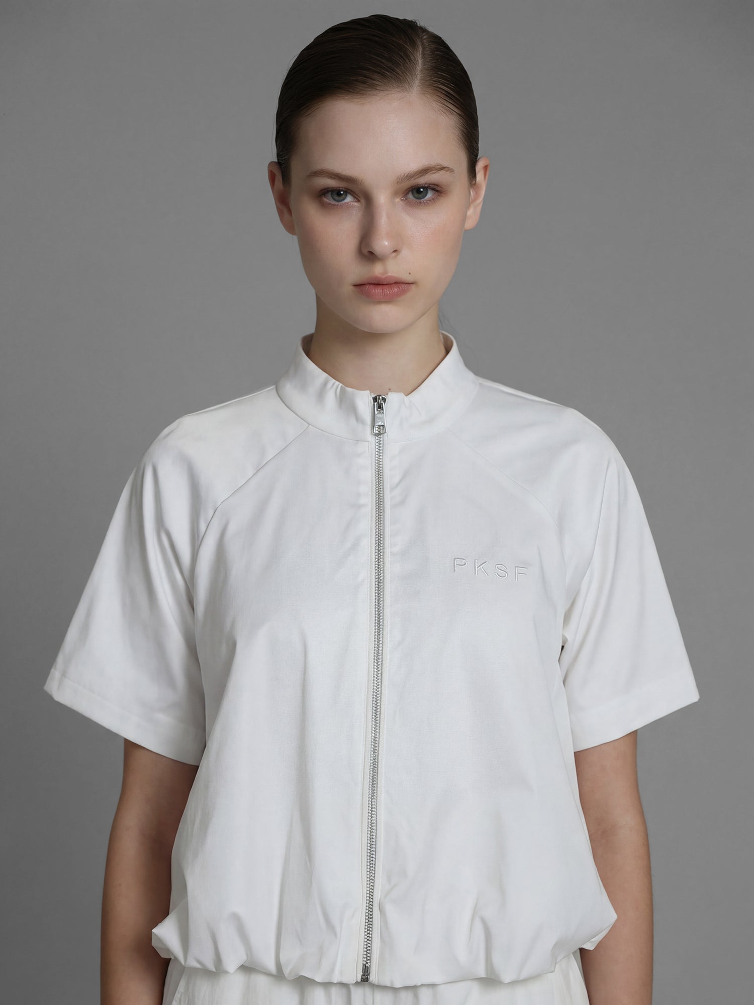 STARRY WHITE CROPPED PUFF WAIST JACKET