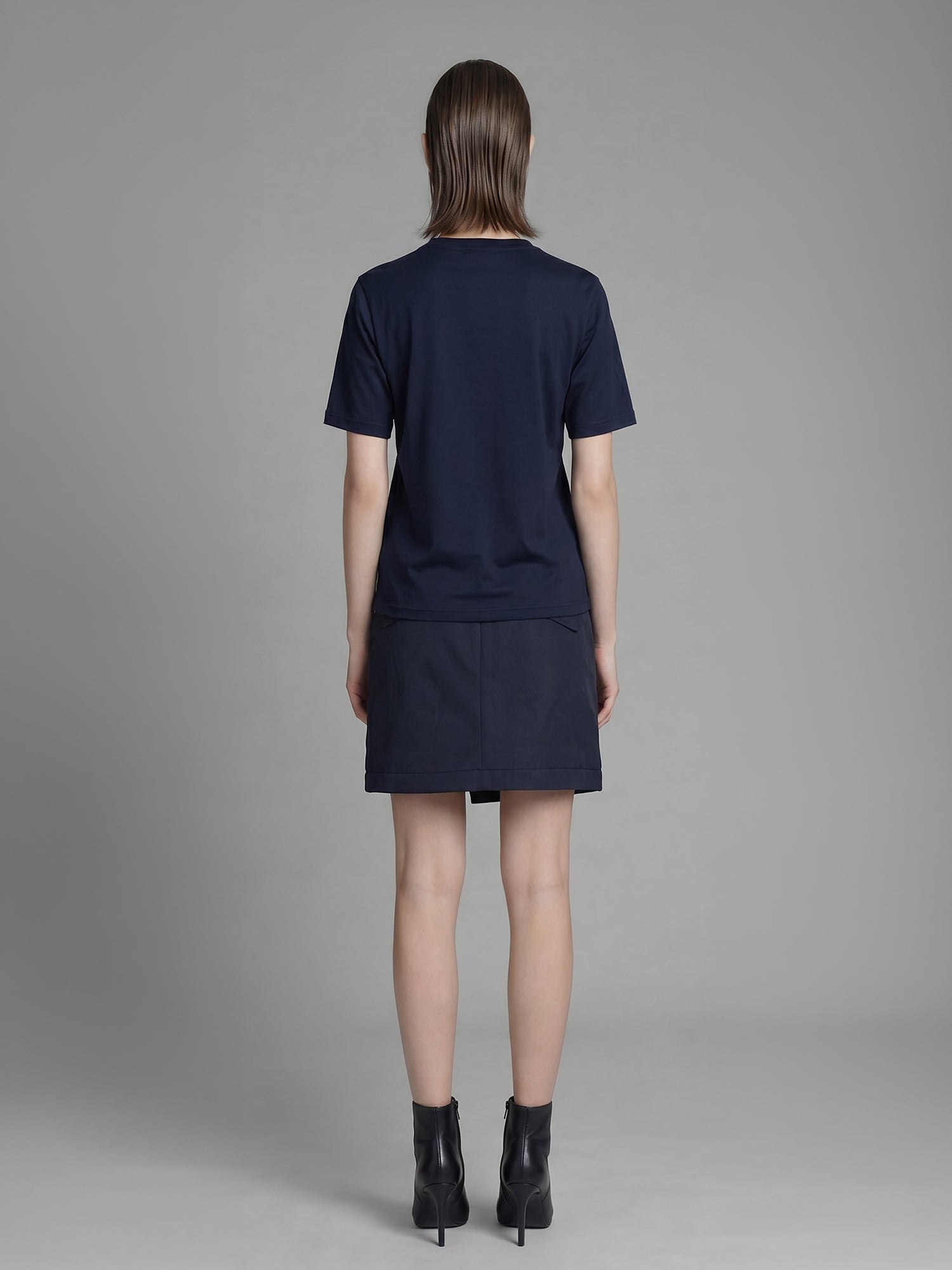 MIDNIGHT BLUE / COOL MIST GREY TYPOGRAPHIC PRINT CROPPED T-SHIRT