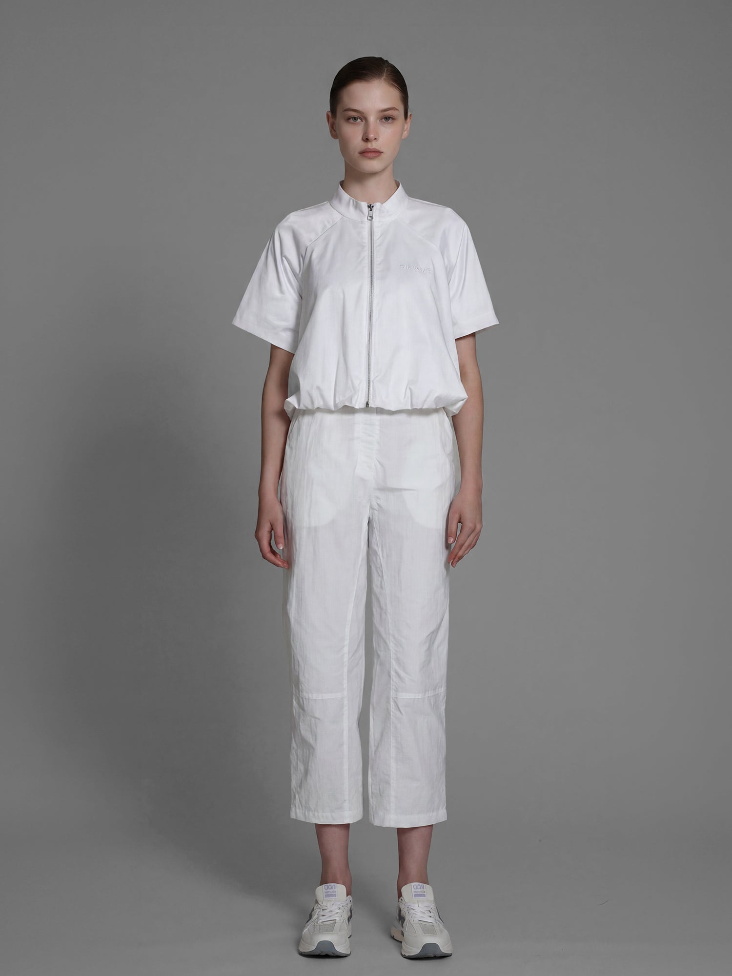 STARRY WHITE CROPPED PUFF WAIST JACKET