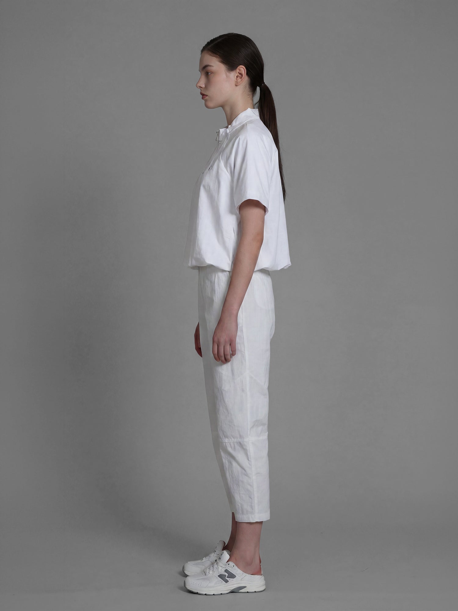 STARRY WHITE CROPPED PUFF WAIST JACKET